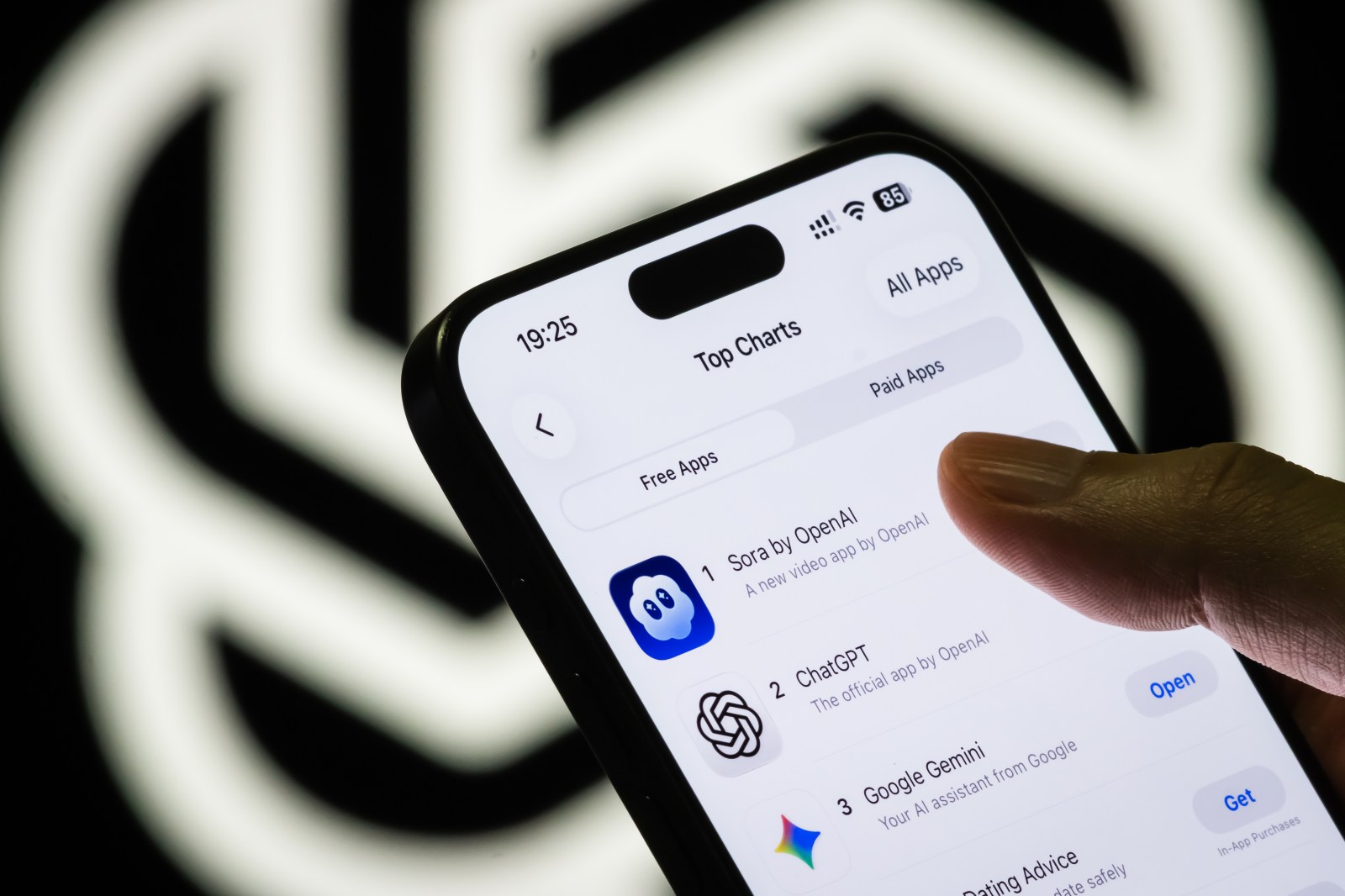 newsweek.com - Suzanne Blake - Most Americans say AI increases bias
