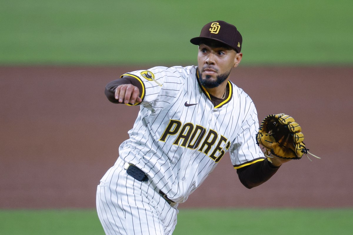 Mets Fans Get Unsettling Update on Reliever Pursuits After Robert Suarez Report