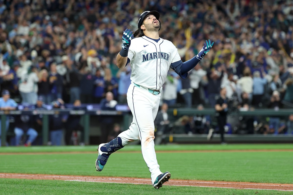 Mariners& 039; $72 Million Slugger Predicted To Bolt For Deal With NL Club
