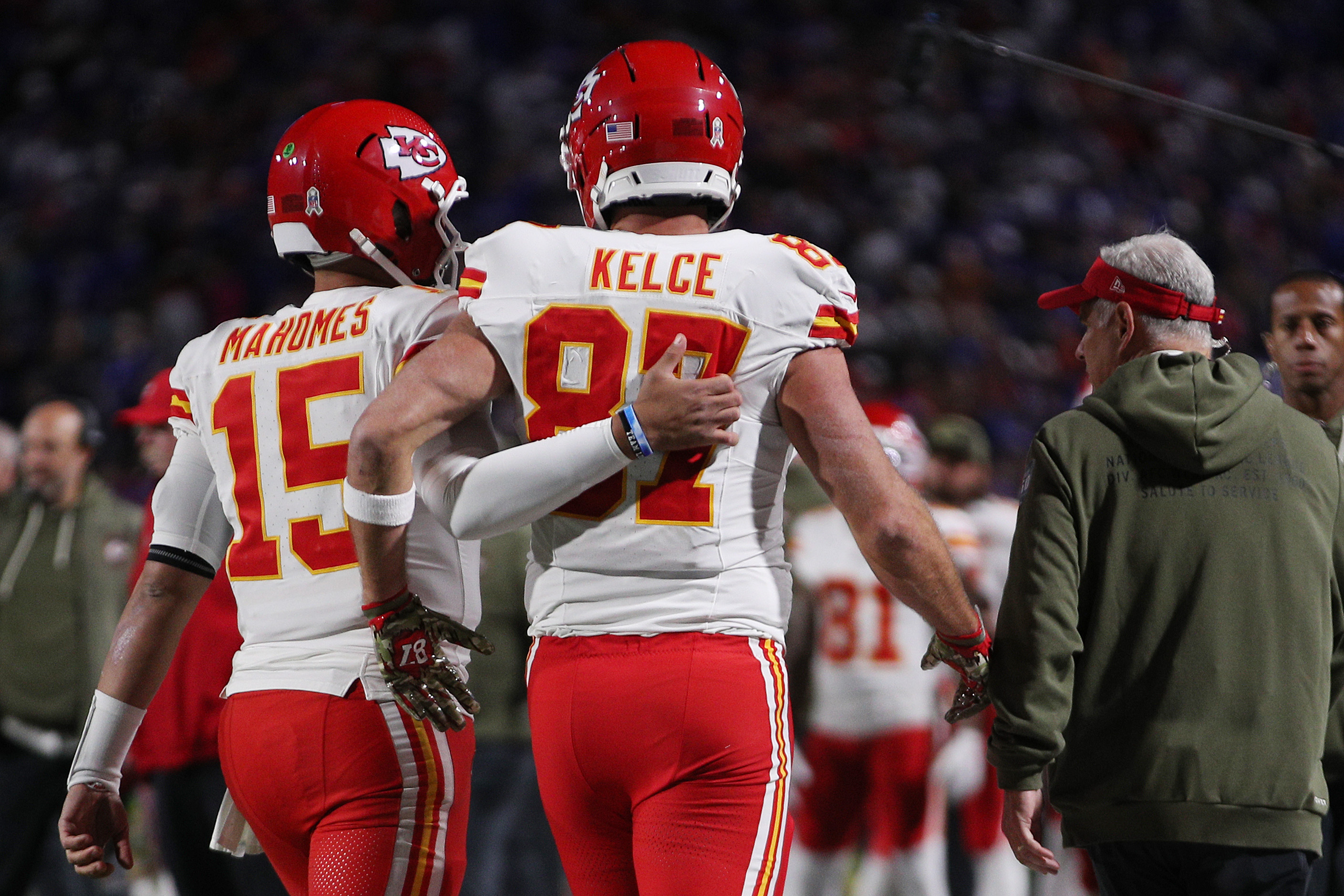 Patrick Mahomes Sends Strong Message on Travis Kelce's NFL Future