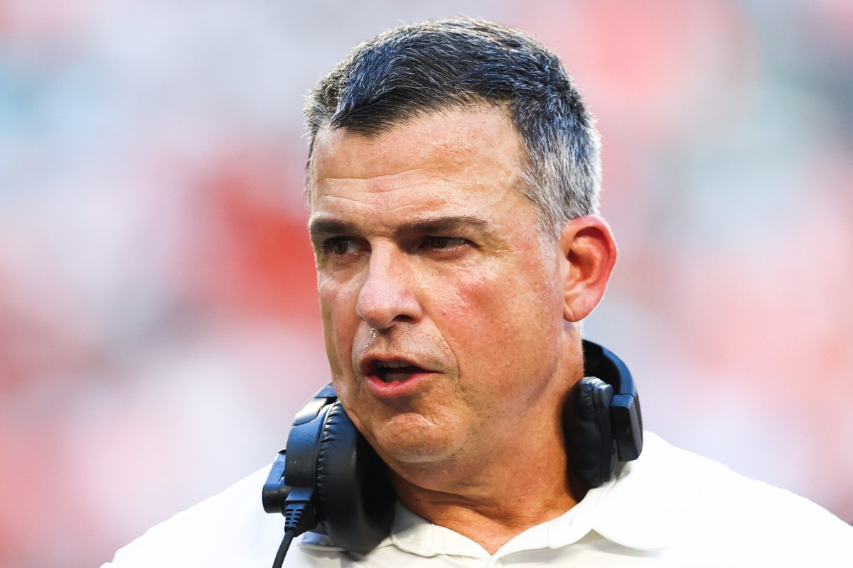 Mario Cristobal, de Miami, direciona mensagem do CFP diretamente para Notre Dame
