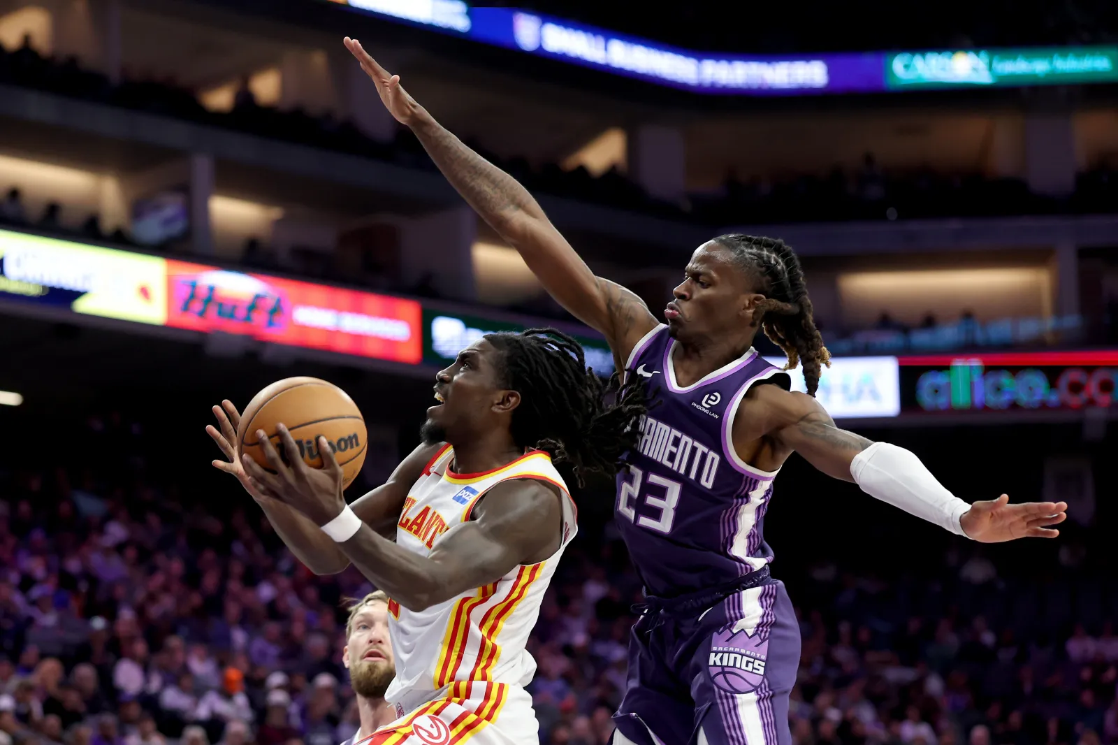 Lakers Linked to Trades for Two Rising 3-and-D Wings in Western Conference