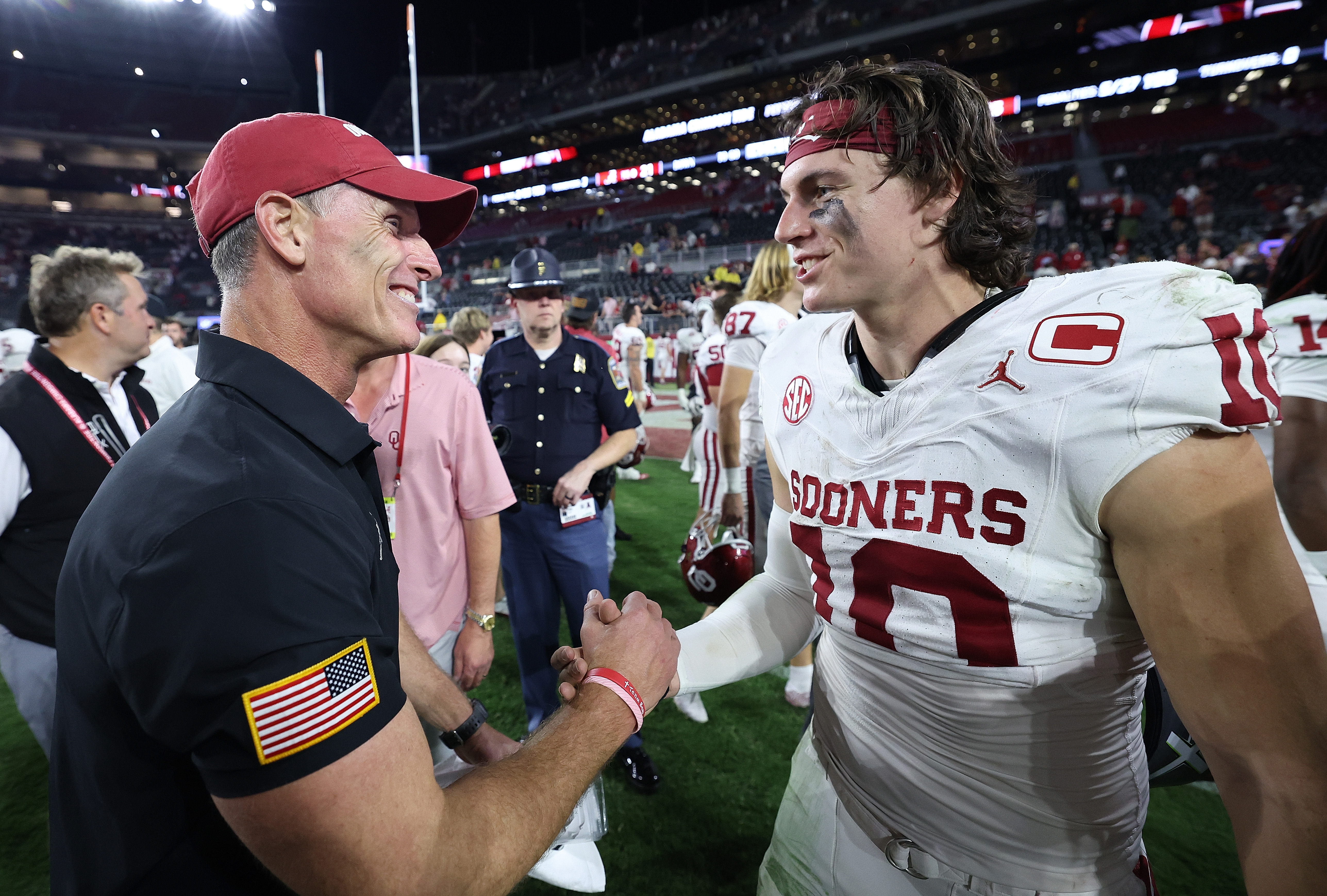Oklahoma Gets Good News Days Before College Football Playoff Opener vs Alabama