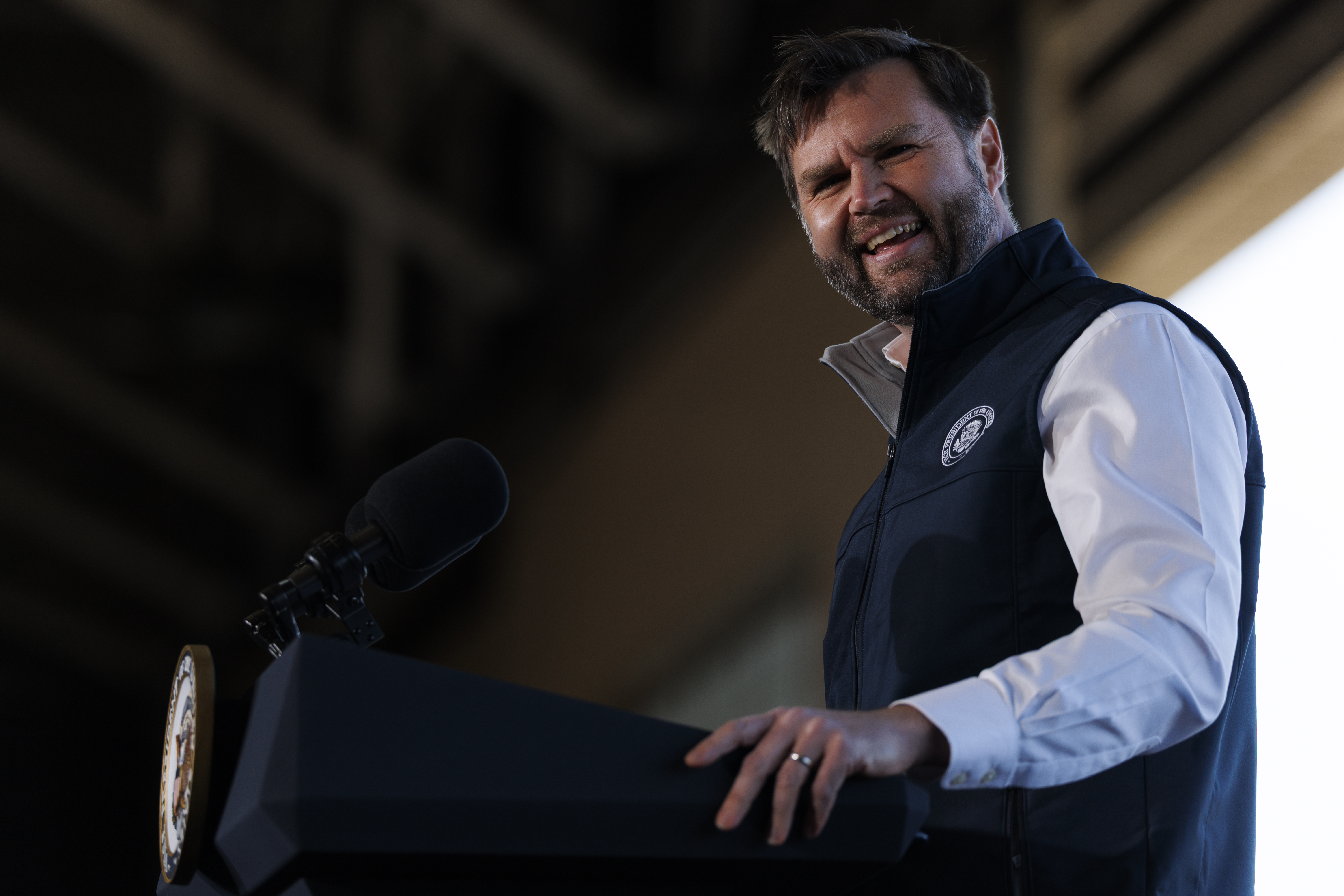 JD Vance Reacts to Internet Image of 'Fight' With Wife Usha