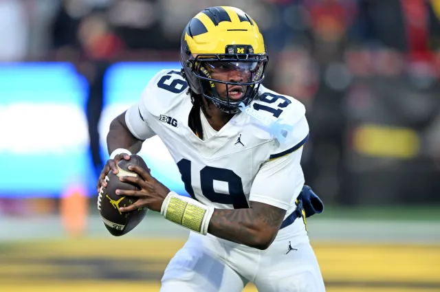 Michigan QB Bryce Underwood