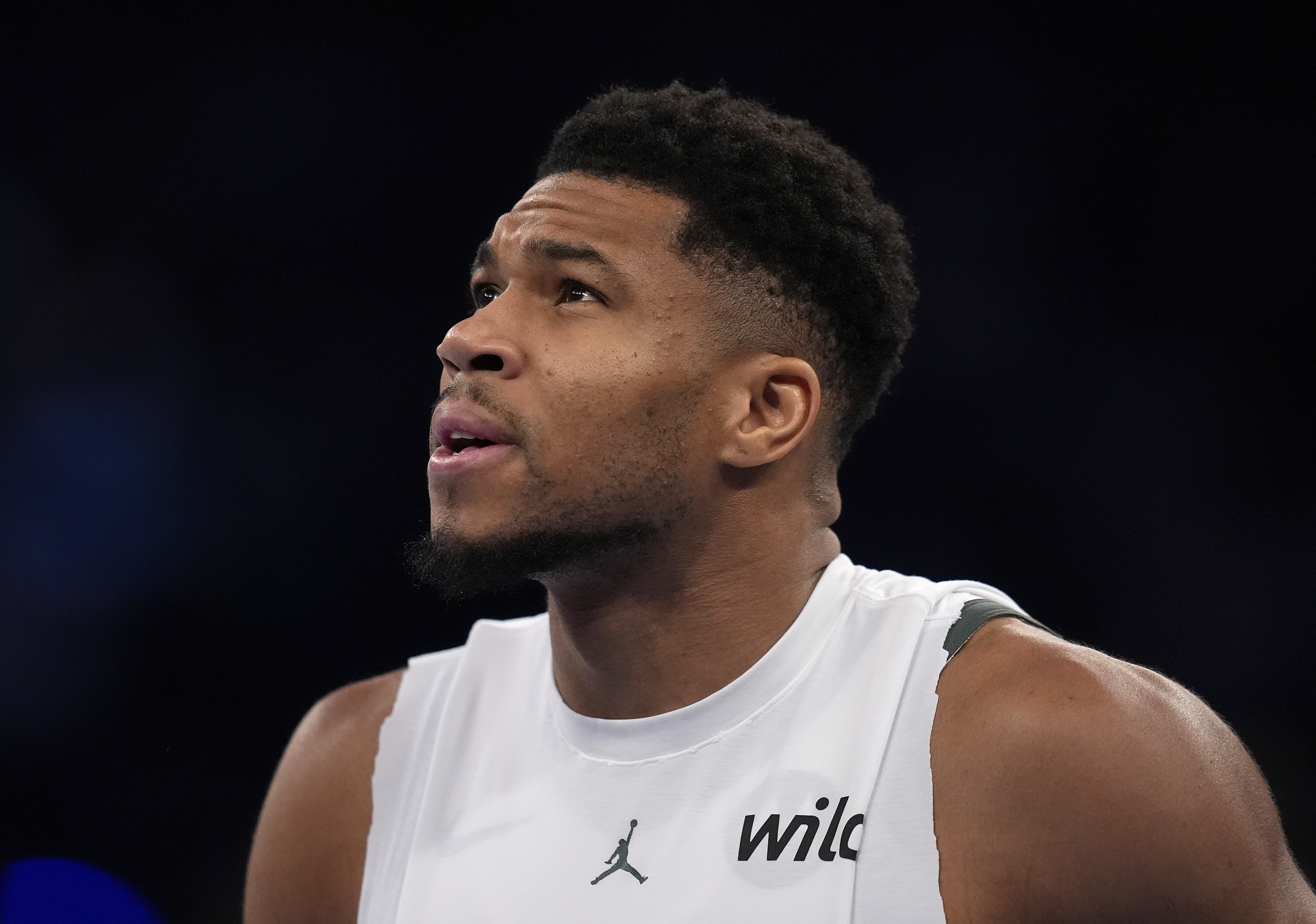 Warriors Help Knicks Land Giannis Antetokounmpo in Mega Mock Deal