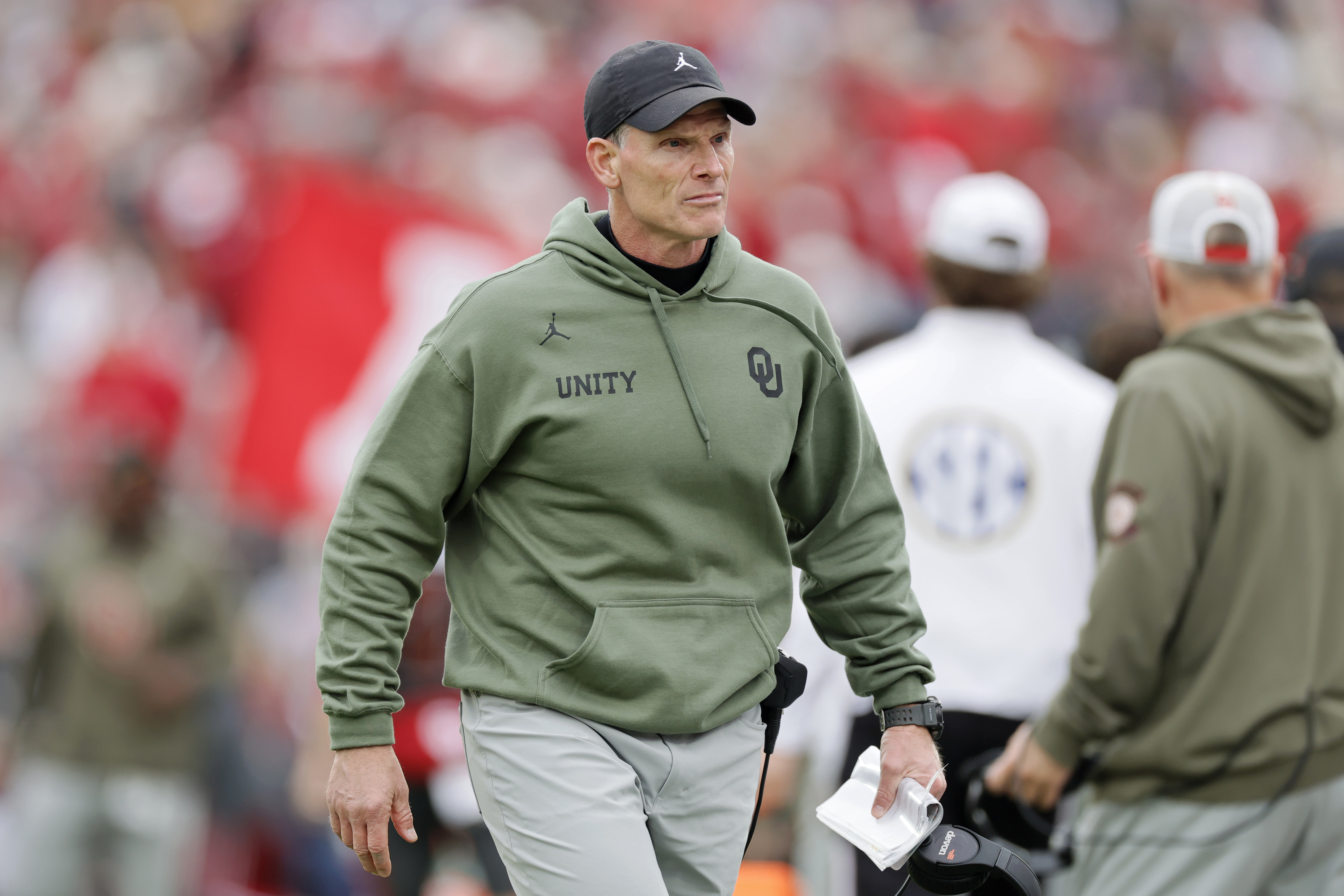 Oklahoma Loses Key Player to Transfer Portal Prior to CFP vs Alabama