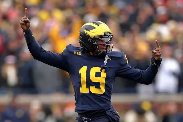 Michigan QB Bryce Underwood