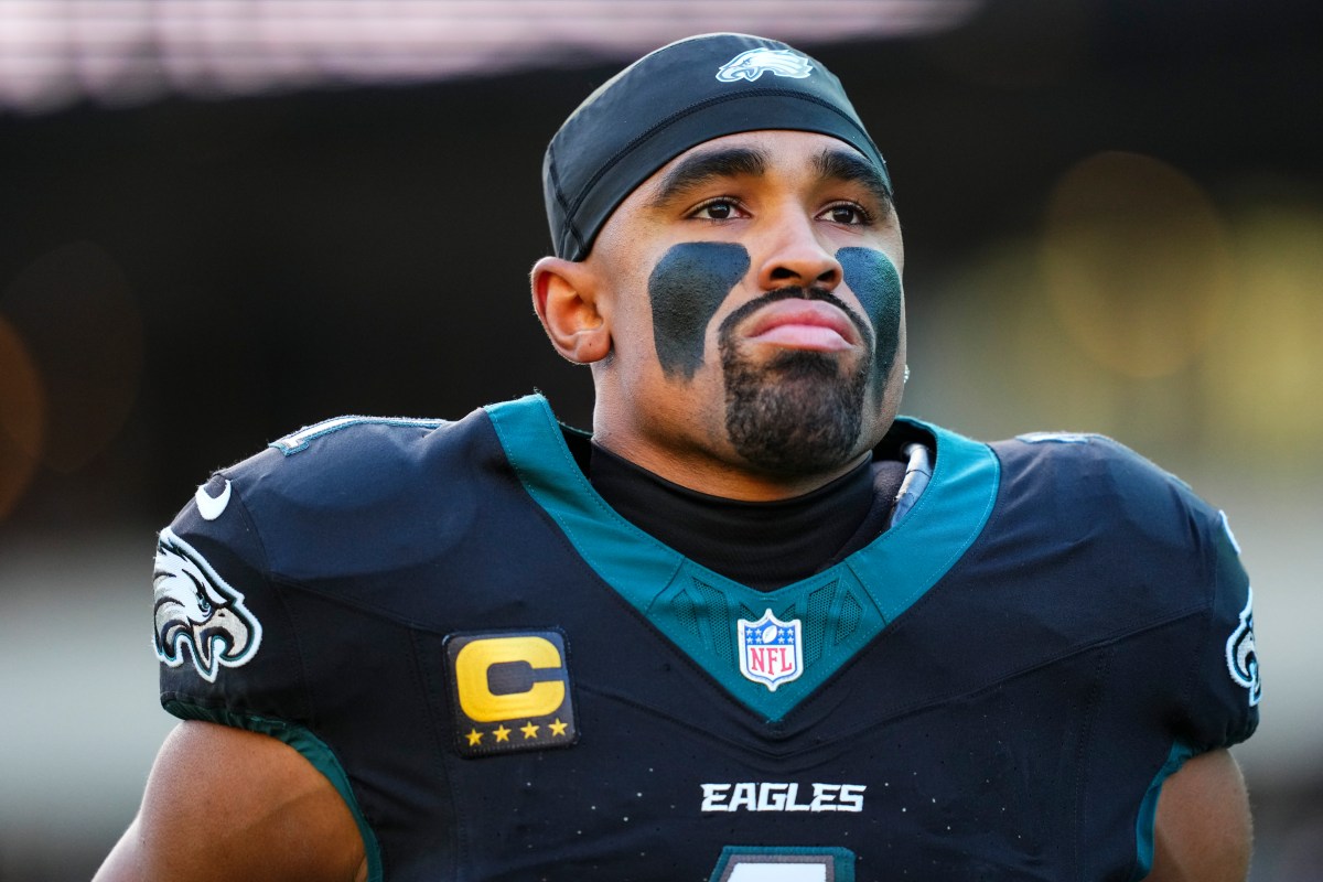 Eagles warn Jalen Hurts ahead of crucial season
