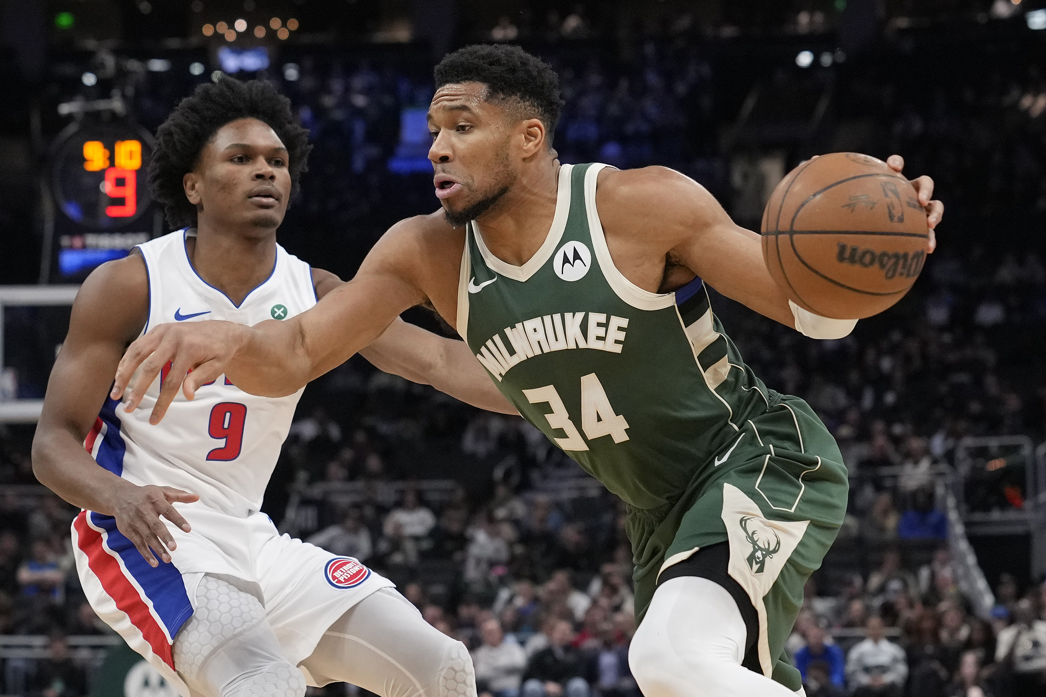 Lakers' Monster Trade Package for Giannis Antetokounmpo Revealed