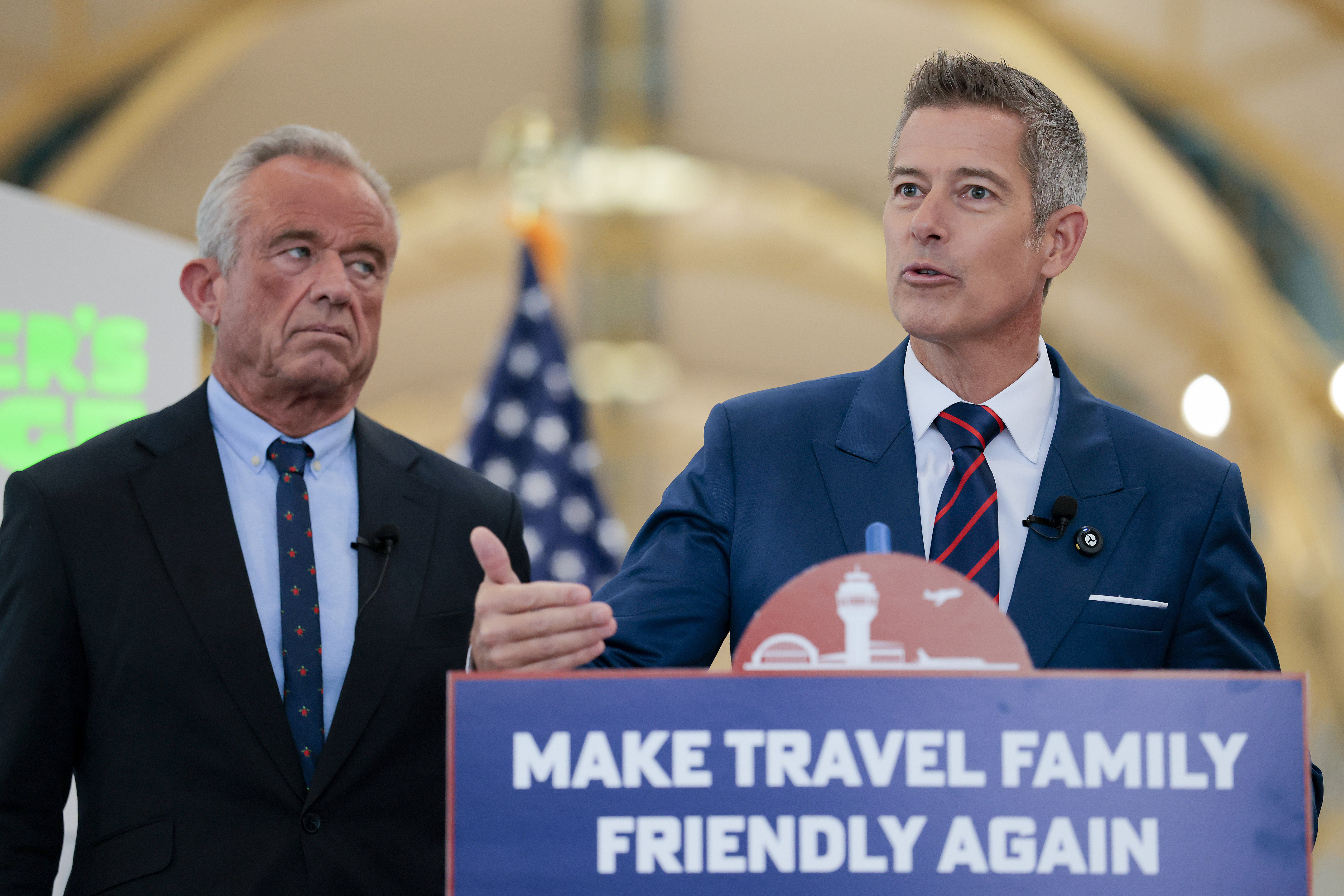 Trump Admin’s $1-Billion Airport Plan Raises Eyebrows