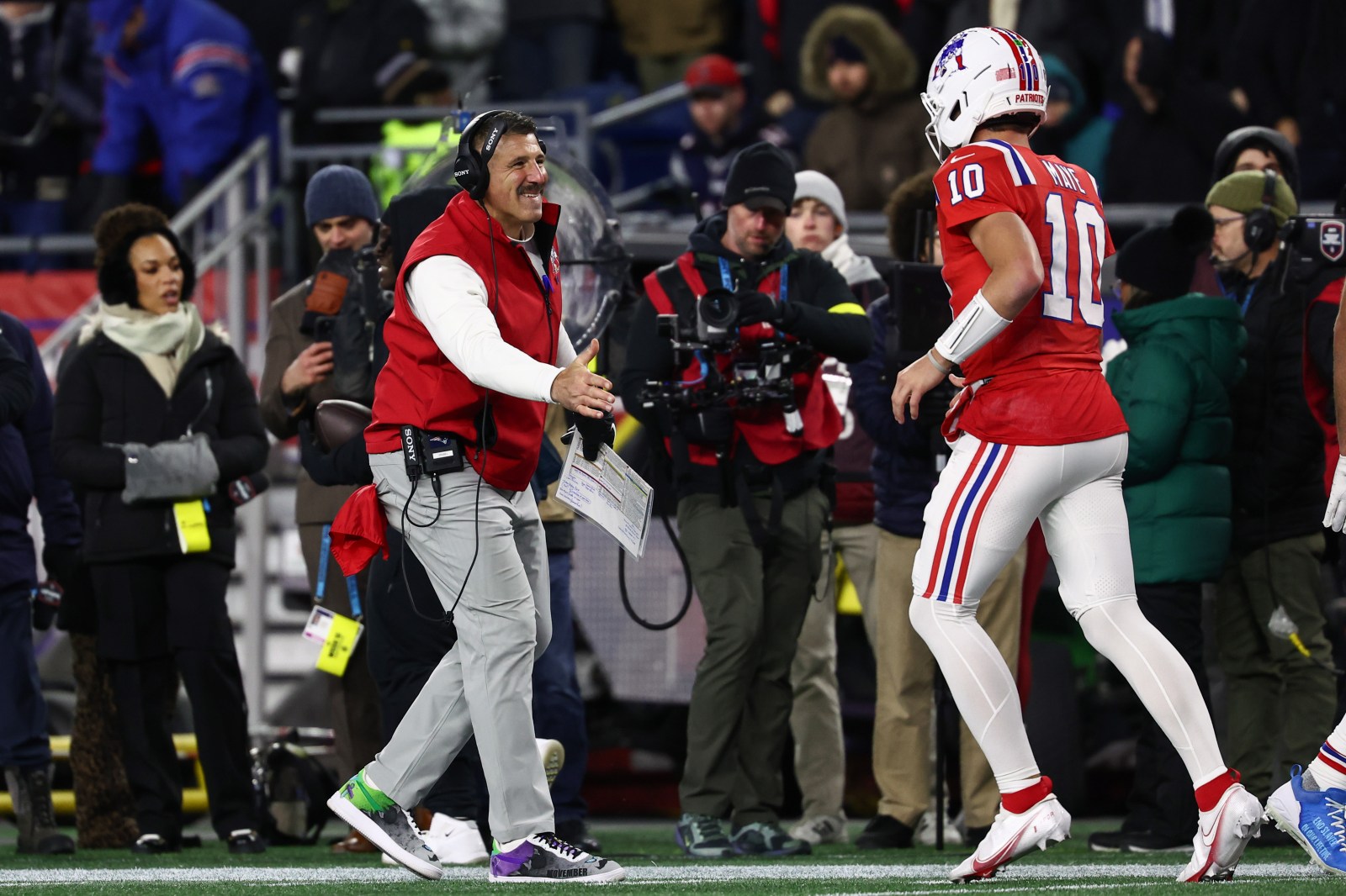 newsweek.com - Tyler Everett - Kalshi Promo Code Newsweek: Get $10 Referral Bonus For NFL Week 15 Predictions