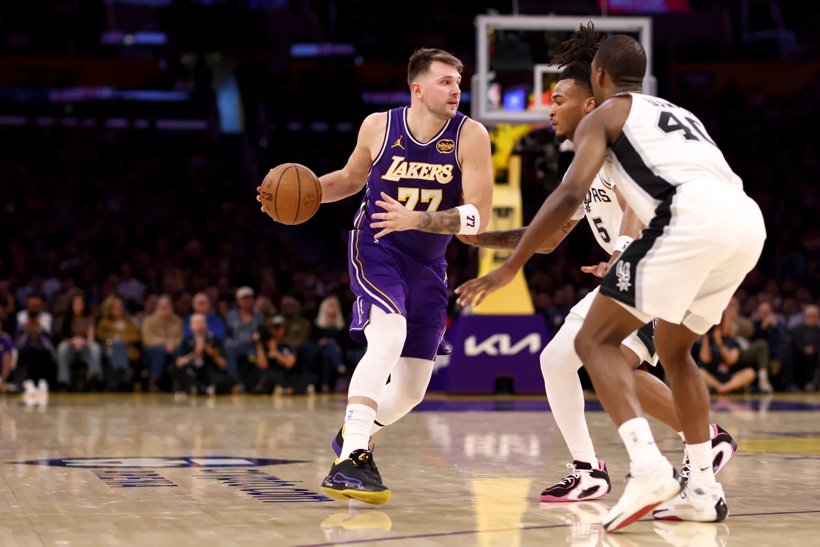 Lakers Make Final Call on Luka Doncic vs Suns - Newsweek