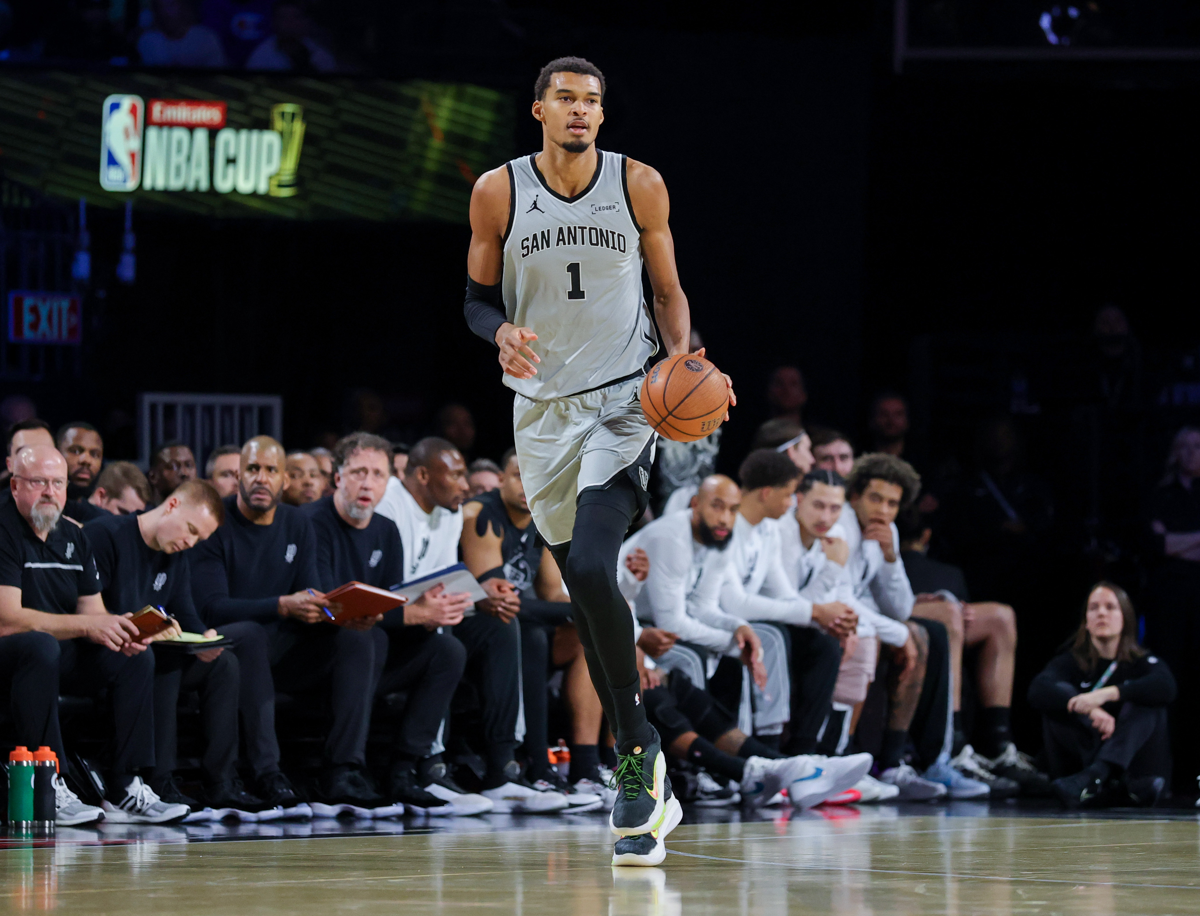 How to Watch Spurs vs Knicks: Live Stream NBA Cup Championship, TV Channel