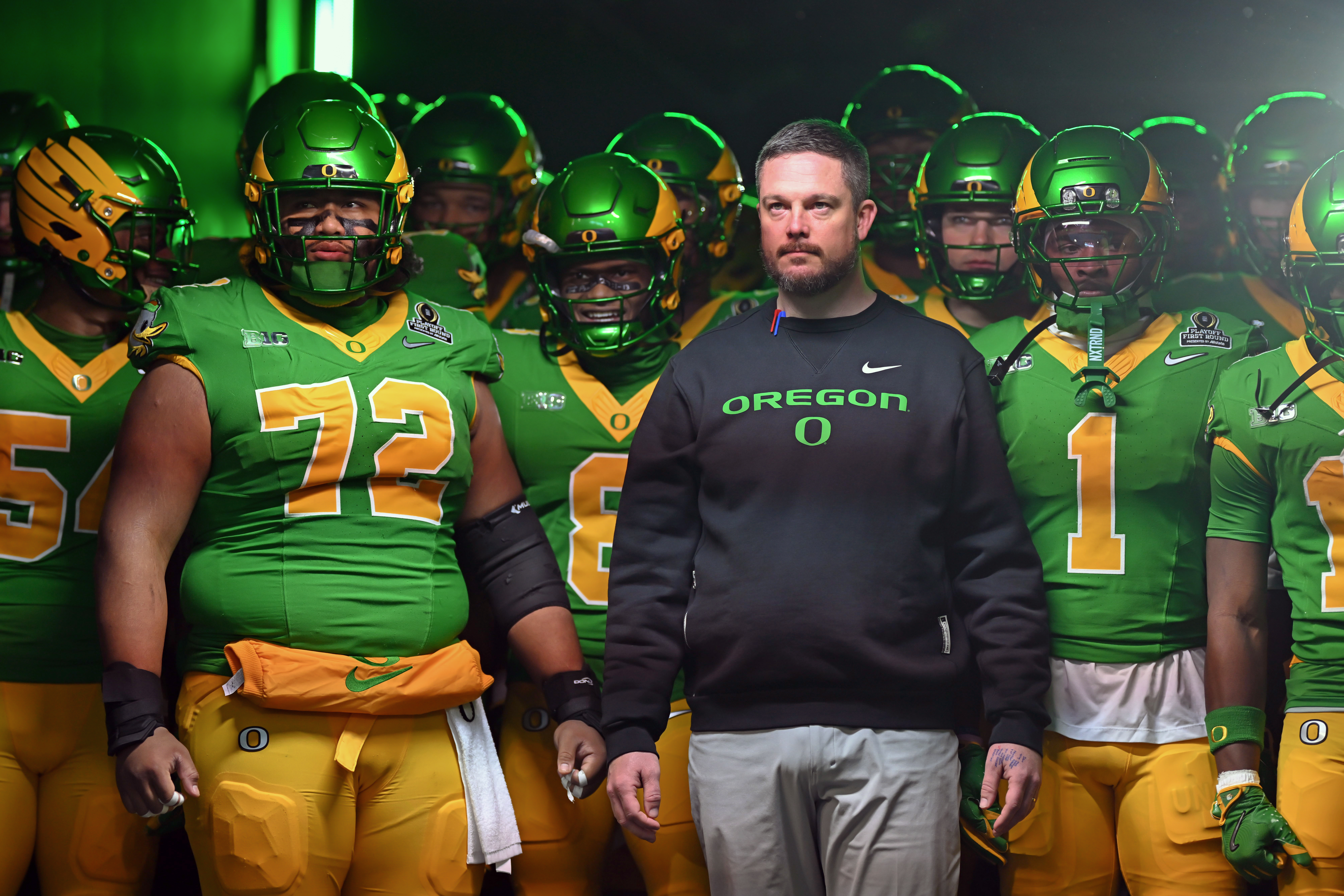 Oregon Reveals Uniform Combination for CFP Semifinal vs Indiana