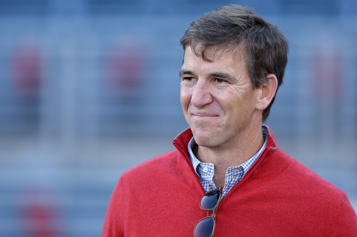 Eli Manning hace una audaz predicción de la CFP para Ole Miss después de la salida de Lane Kiffin