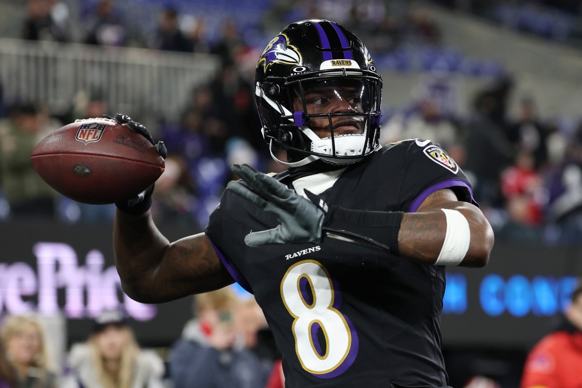 Los Baltimore Ravens dan información actualizada sobre Lamar Jackson después de la lesión en la derrota de los Patriots