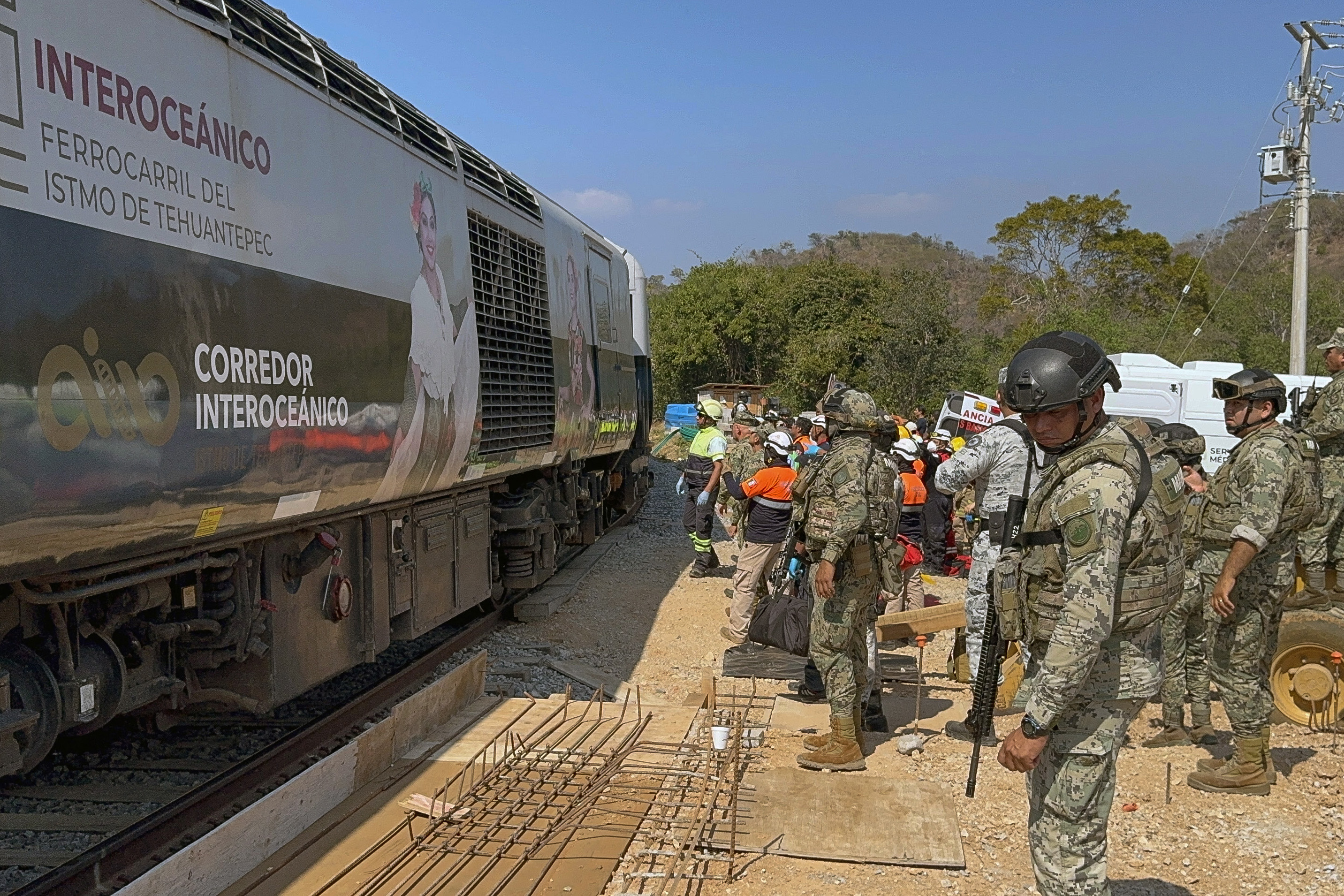 Mexico Train Crash Kills 13, Nearly 100 Injured