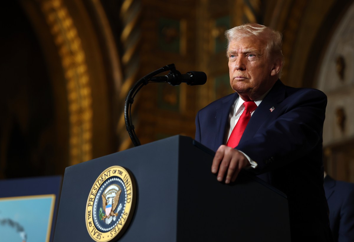 Los índices de aprobación de Donald Trump y los hispanos caen: encuestas