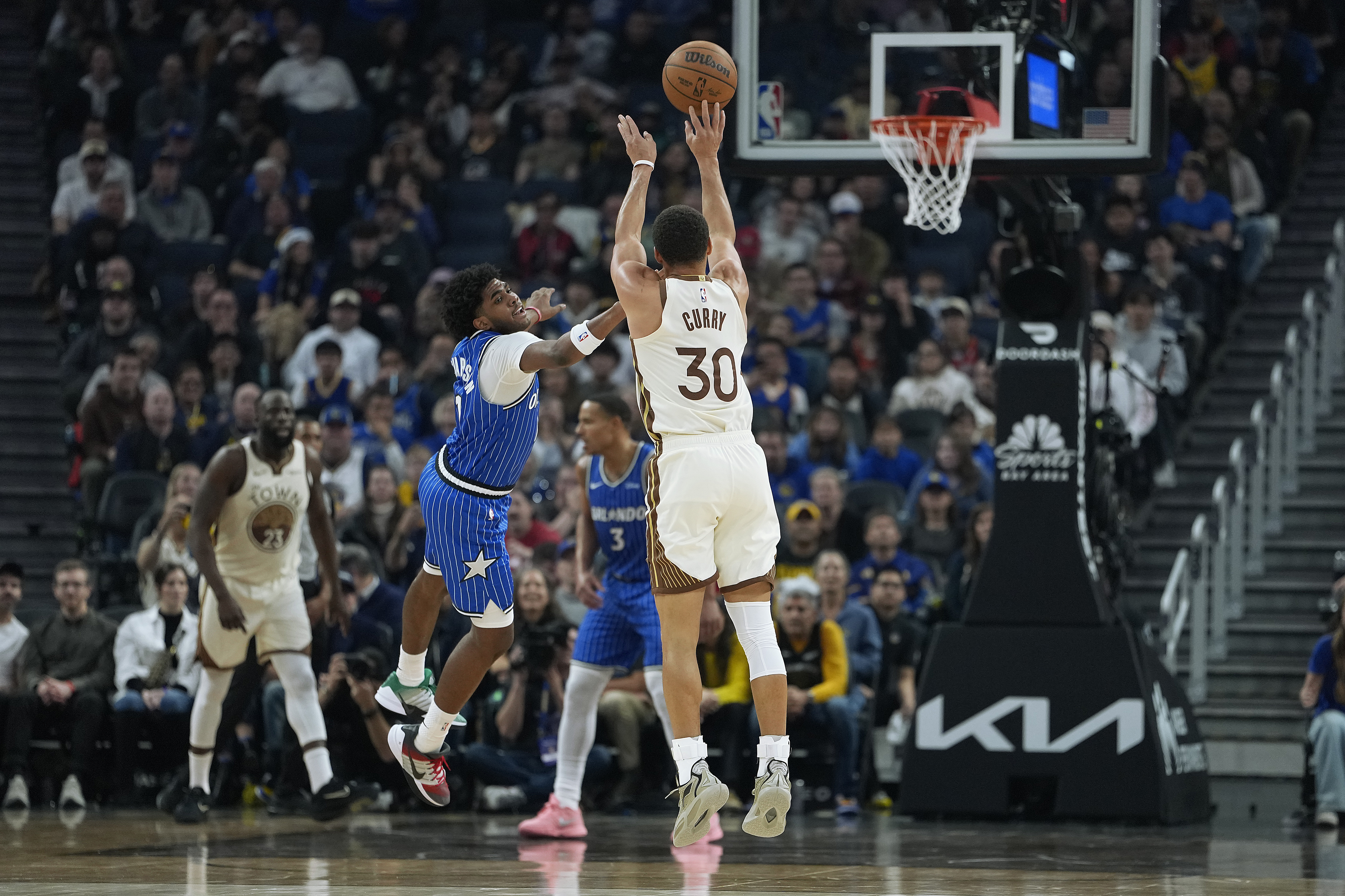 Kalshi Promo Code NEWSWEEK: Get $10 Sign Up Bonus For Xmas NFL, NBA Predictions