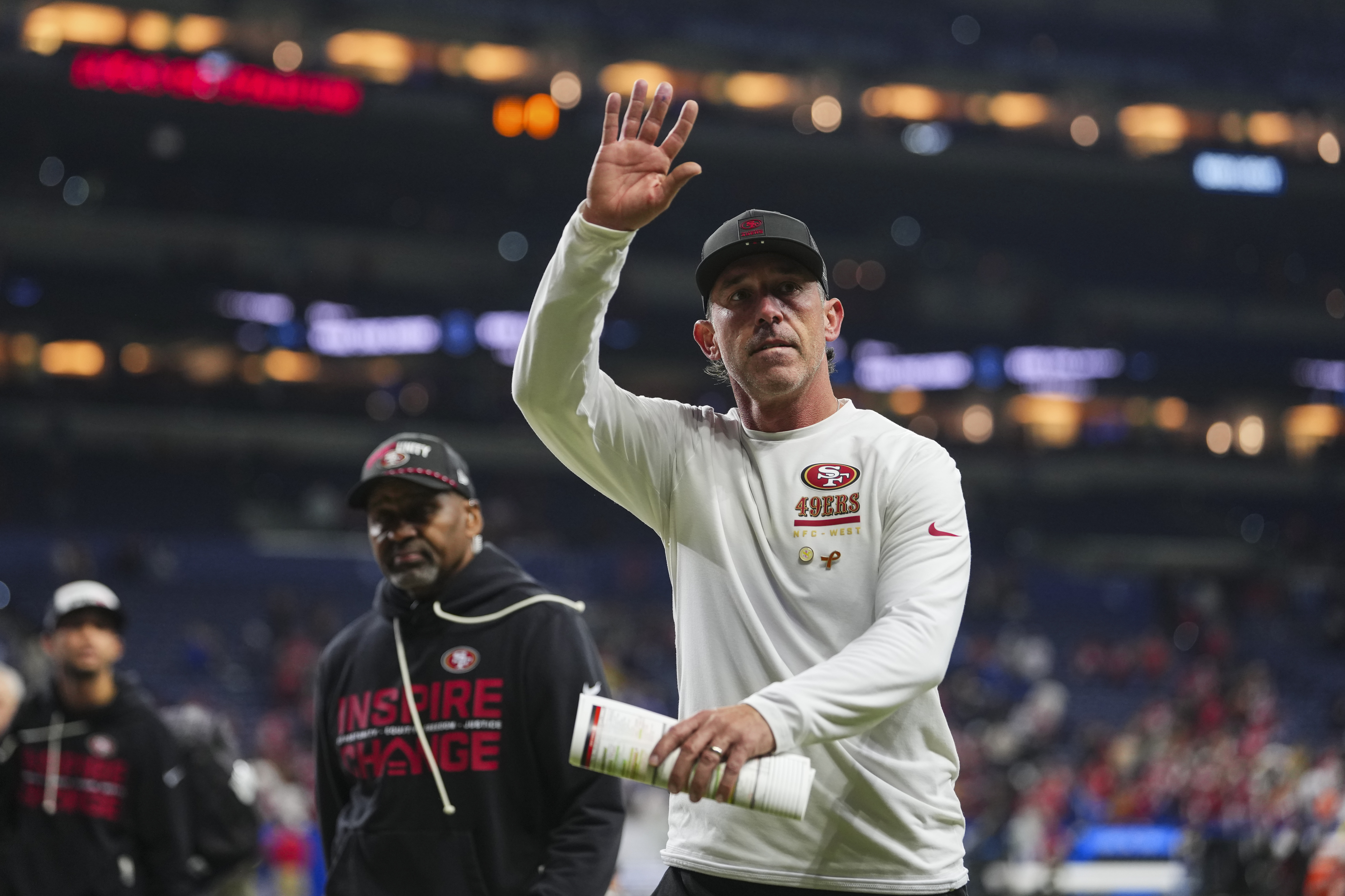 49ers' Kyle Shanahan Doesn't Hold Back on Bears QB Caleb Williams