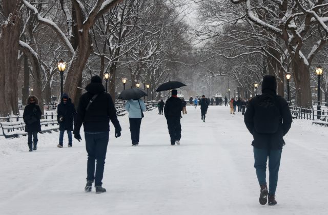 Winter Storm Warning for Millions As Bomb Cyclone Set To Hit - Newsweek