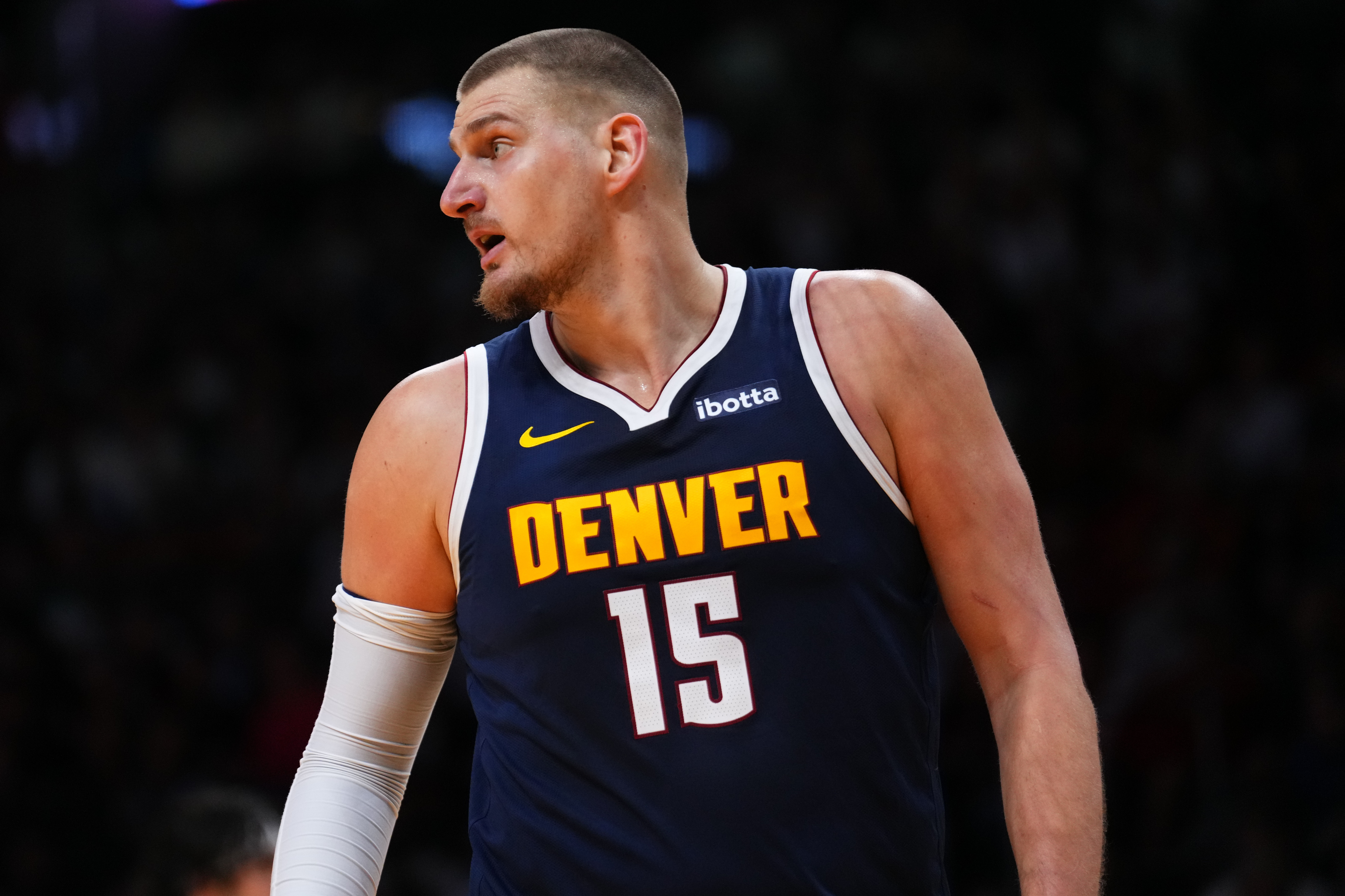 Nuggets' Nikola Jokic Was on Historic Pace Before Knee Injury