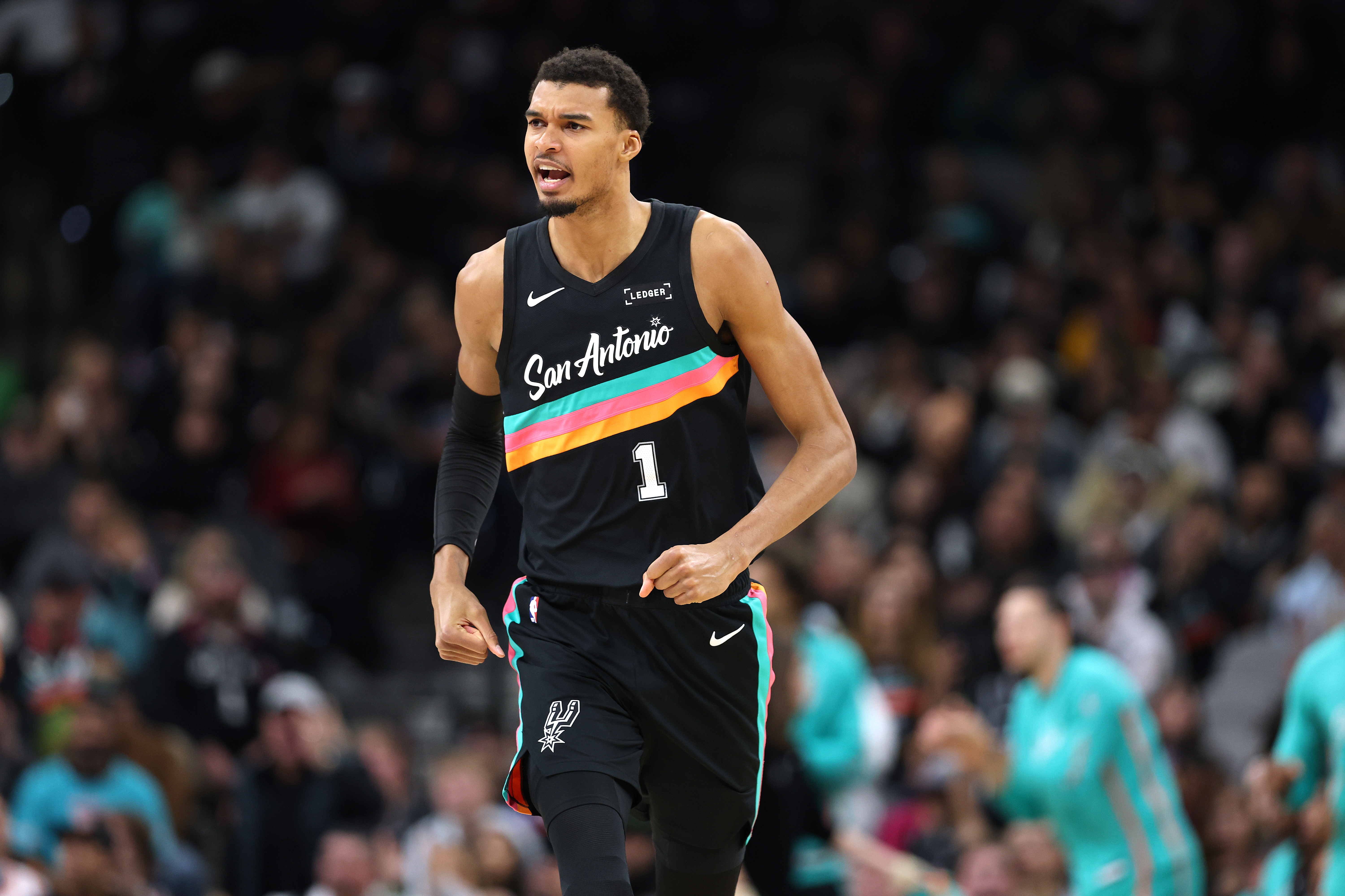 DraftKings Promo Code: Get $200 Bonus For New Year's Eve NCAAF, NBA Games