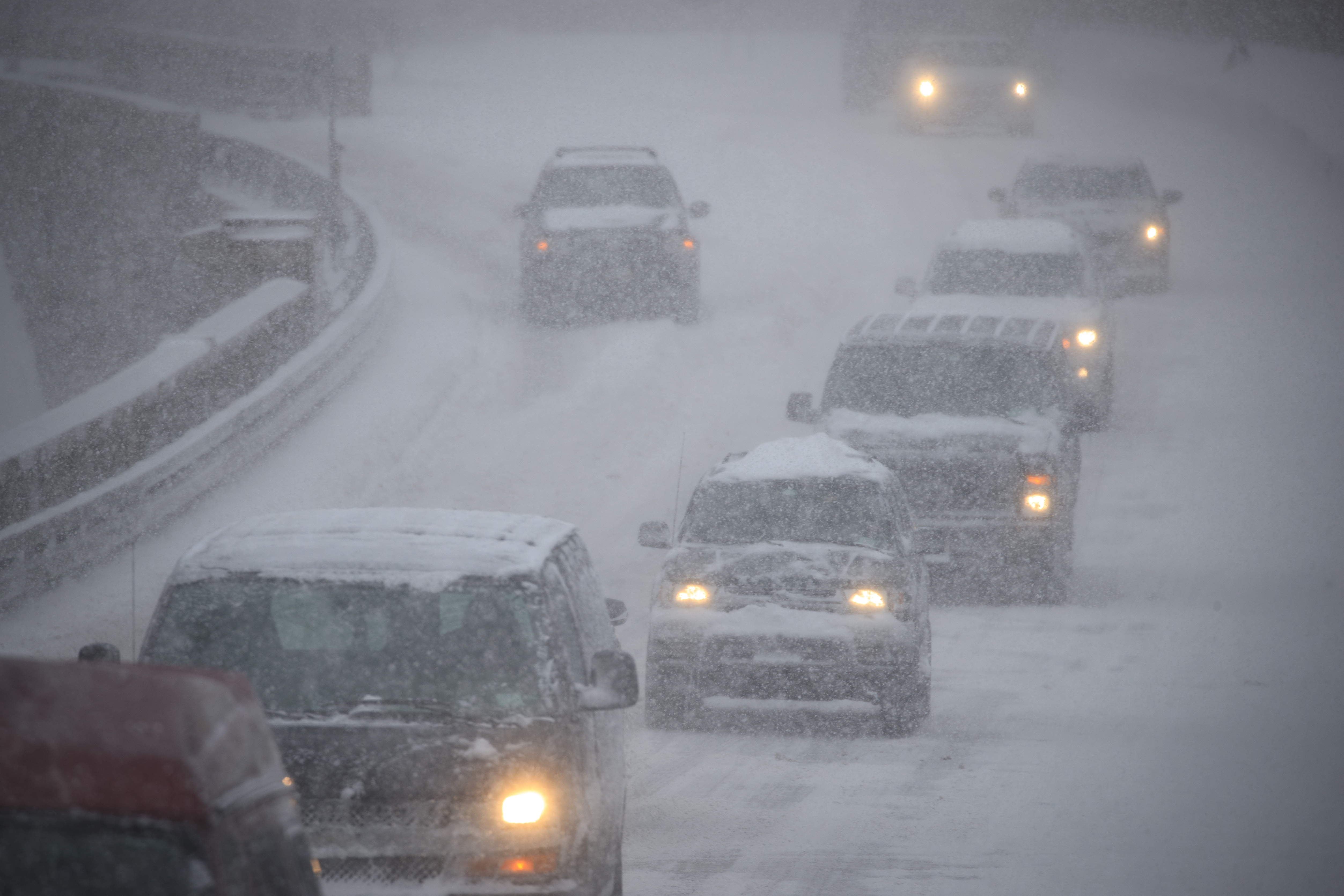 Winter Storm Warning As 17 Inches of Snow To Strike: 'Extreme Caution'