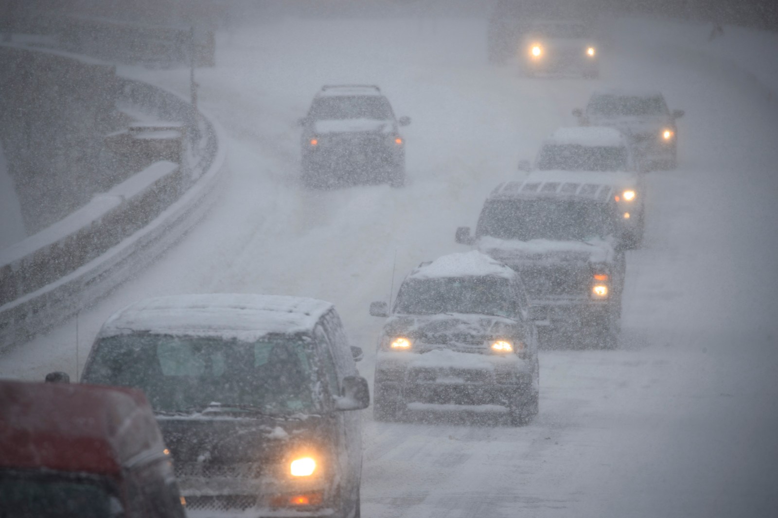 Image for Winter Storm Warning As 17 Inches of Snow To Strike: ‘Extreme Caution’