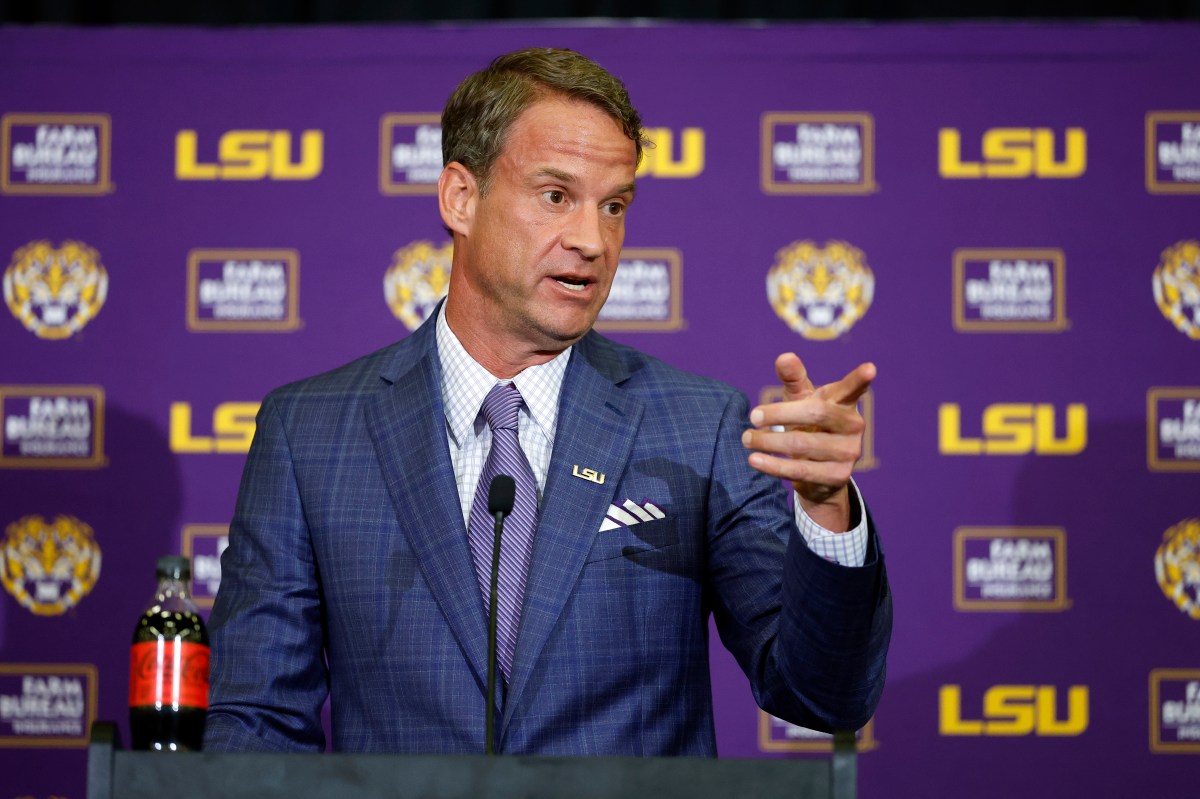Lane Kiffin and LSU Target Elite WR as Transfer Portal Drama Unfolds