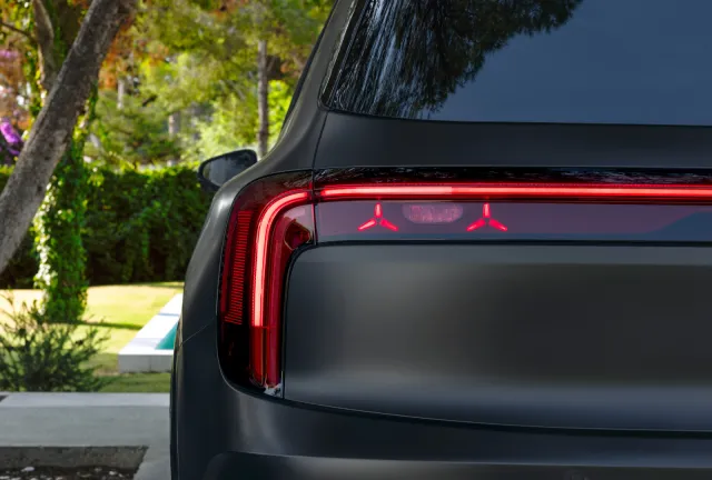 Mercedes-Benz GLB taillights