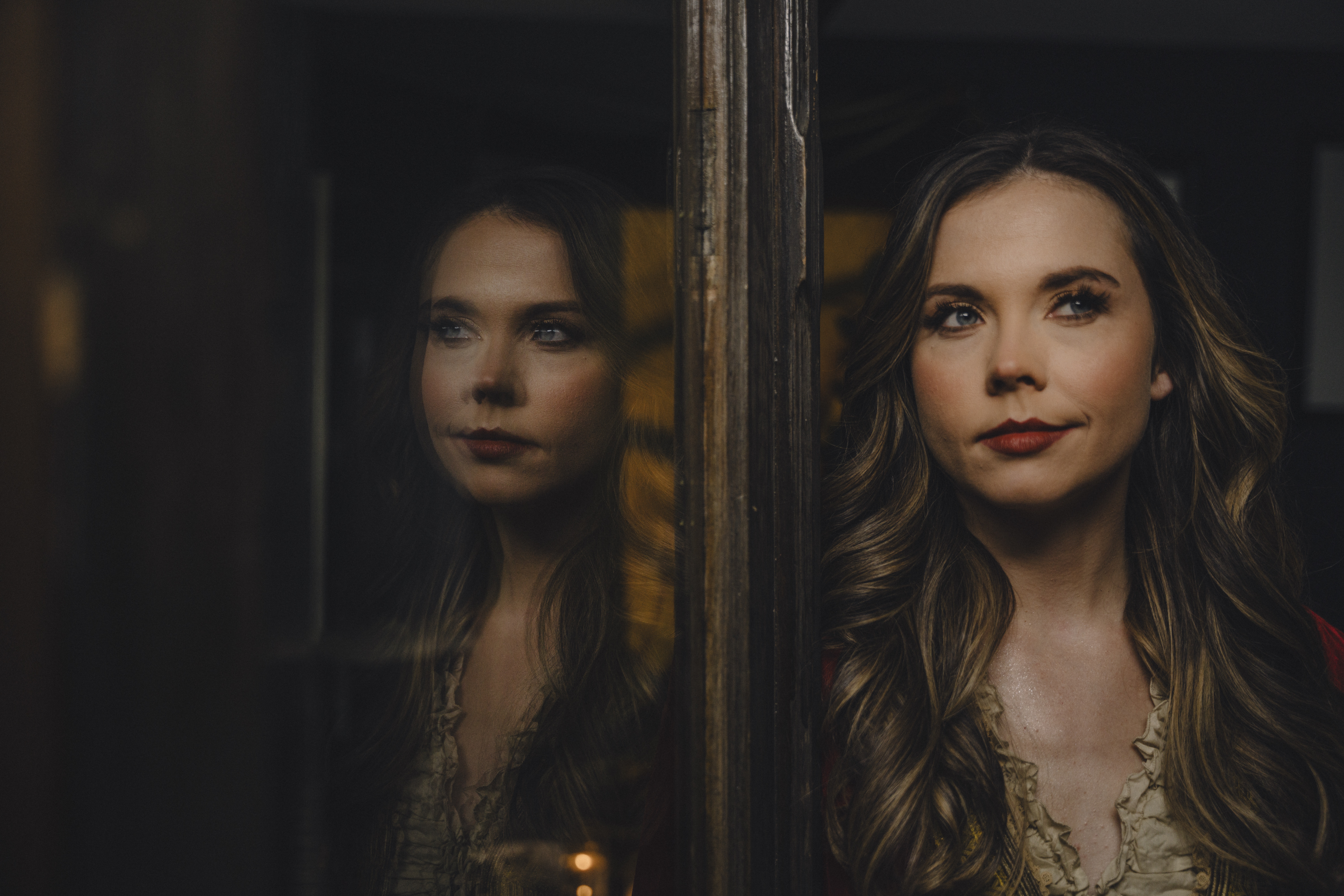 'Full Circle' Sierra Hull on Grammys and Signature Mandolin