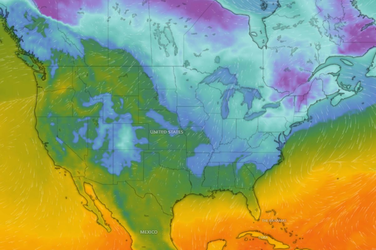 Image for Winter Weather Live Tracker: Record Cold Temperatures, Heavy Snow To Hit East Coast, Midwest