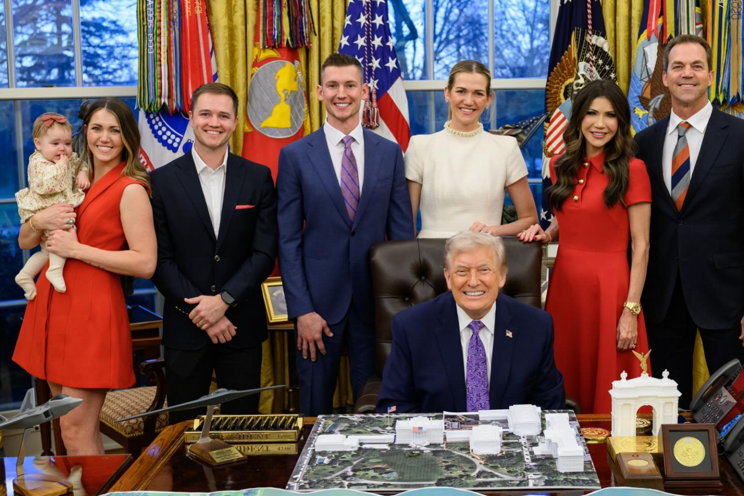 Kristi Noem Meets With Trump, Internet Can’t Believe Photo She Posts After