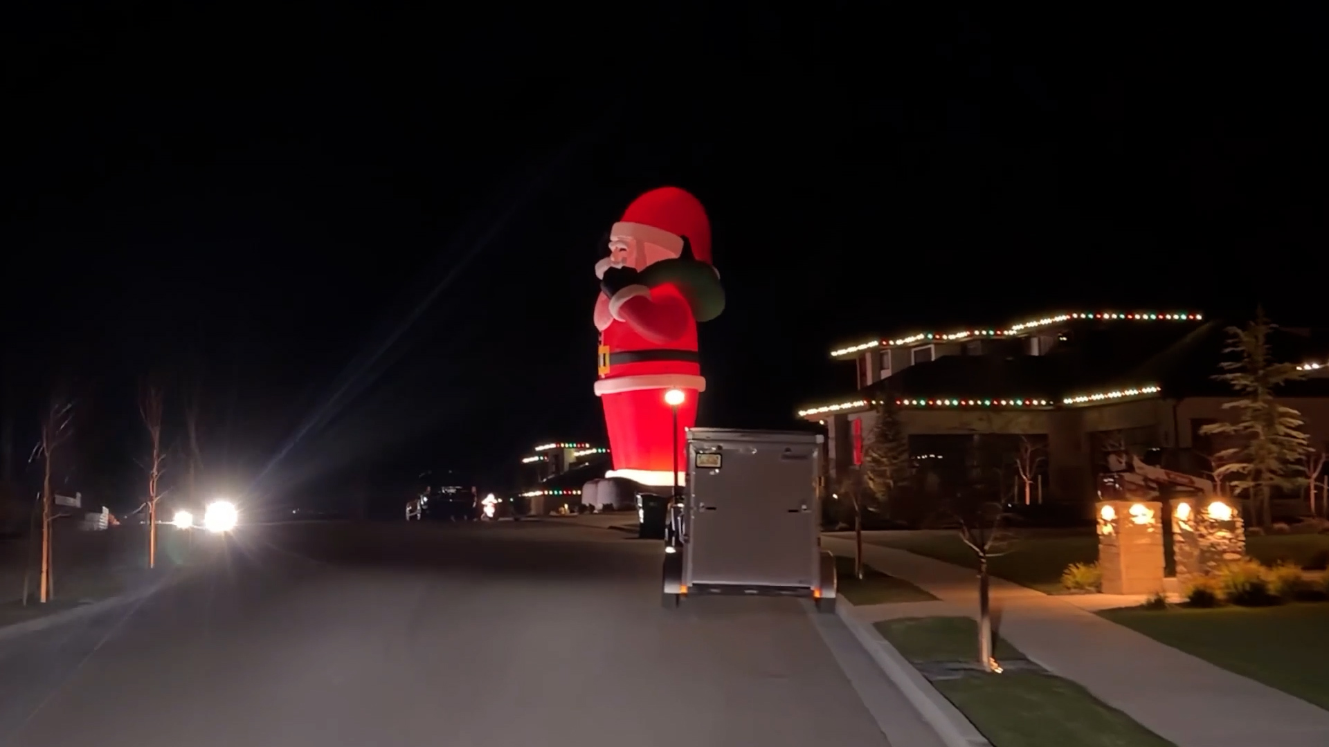 Santa Tracker 2025 Live Updates: See Where Santa Claus Is Right Now With  NORAD - Newsweek, image size:1920x1080