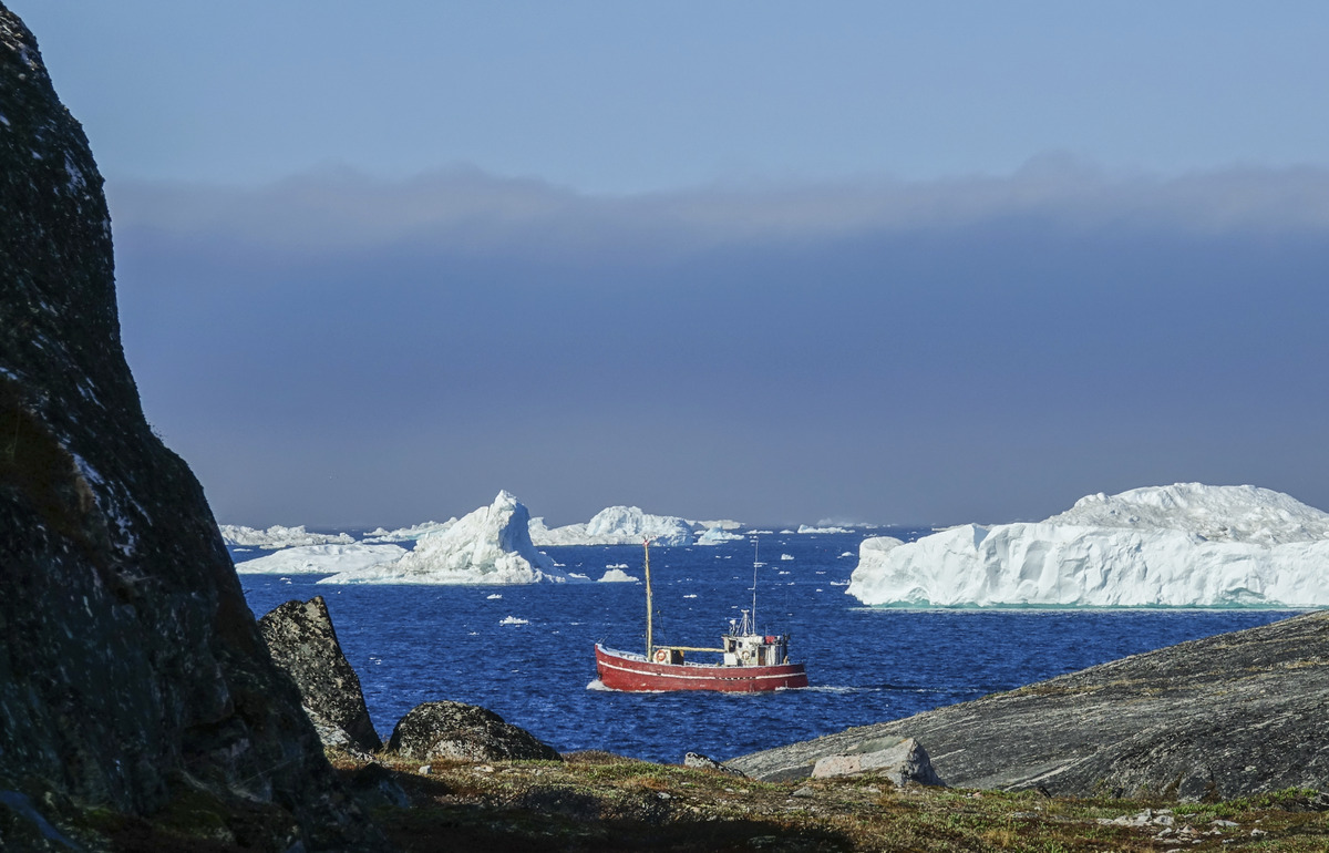 Donald Trump Issues Greenland Deadline