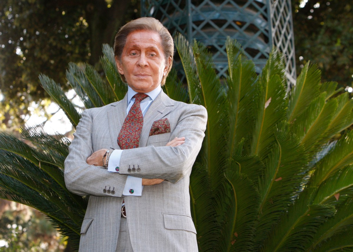 Valentino Dead: Tributes Flood In For Italian Fashion Designer