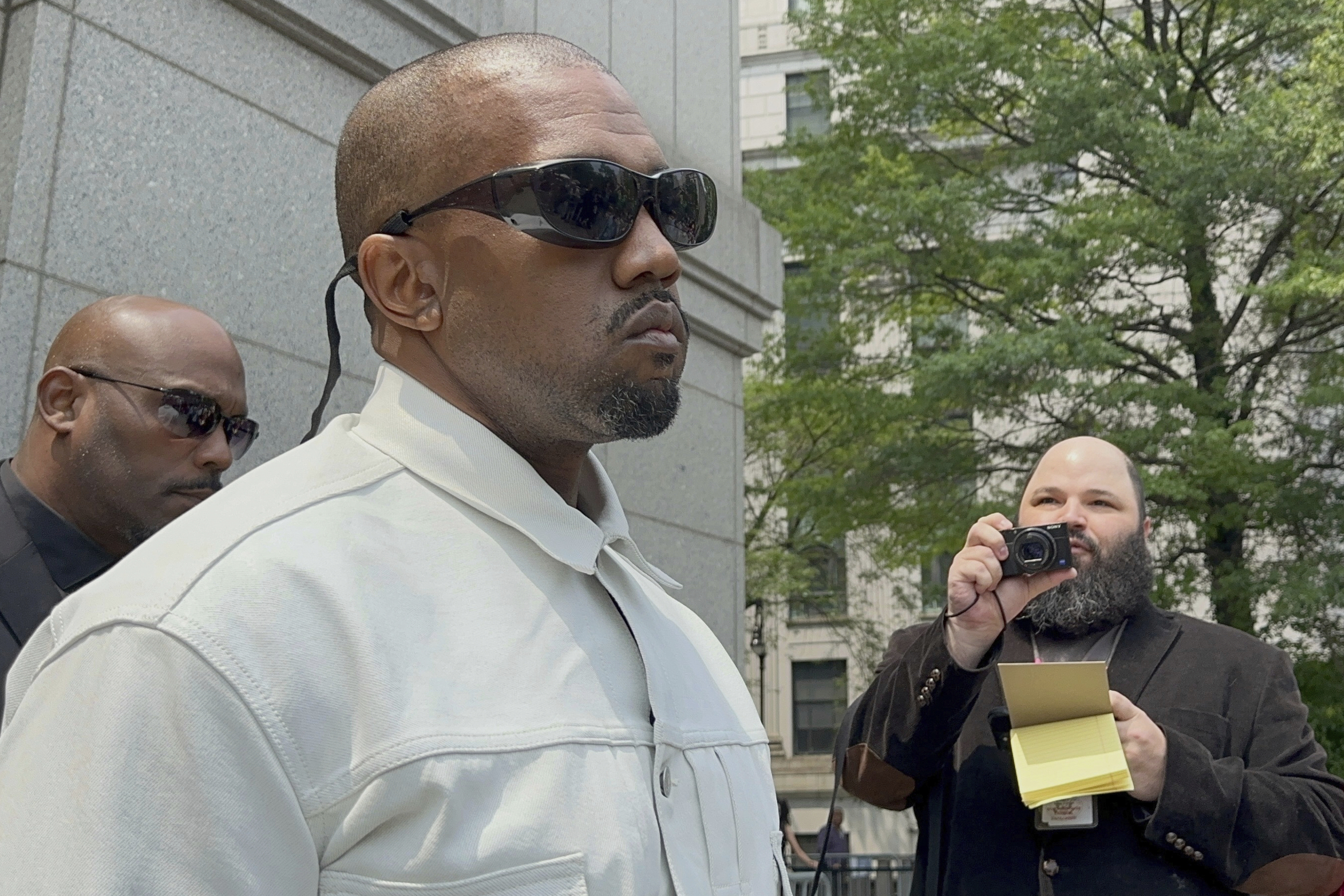 Kanye West Issues Apology in Wall Street Journal