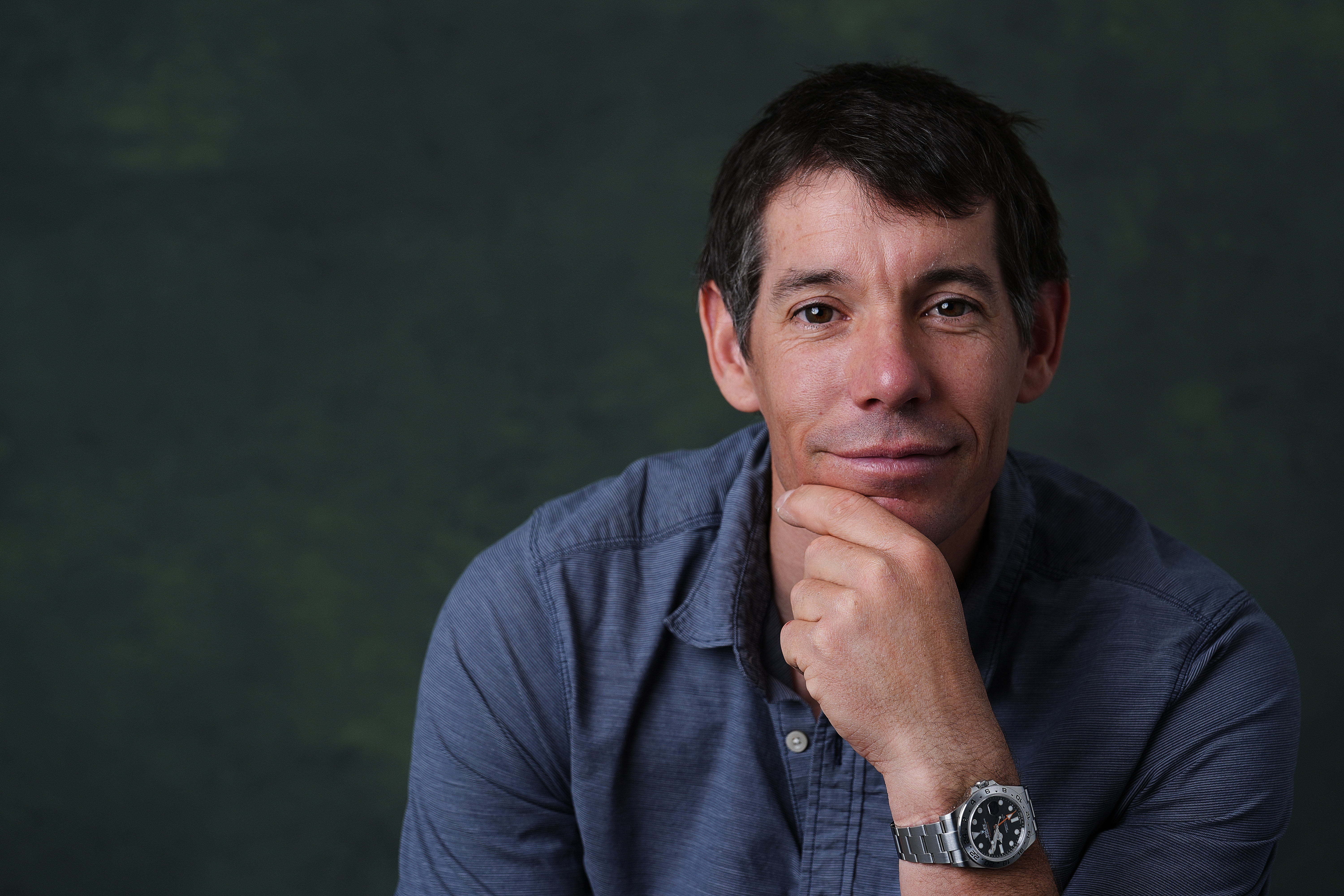 Alex Honnold's Brain: What fMRI Study Revealed About Climber's Lack of Fear