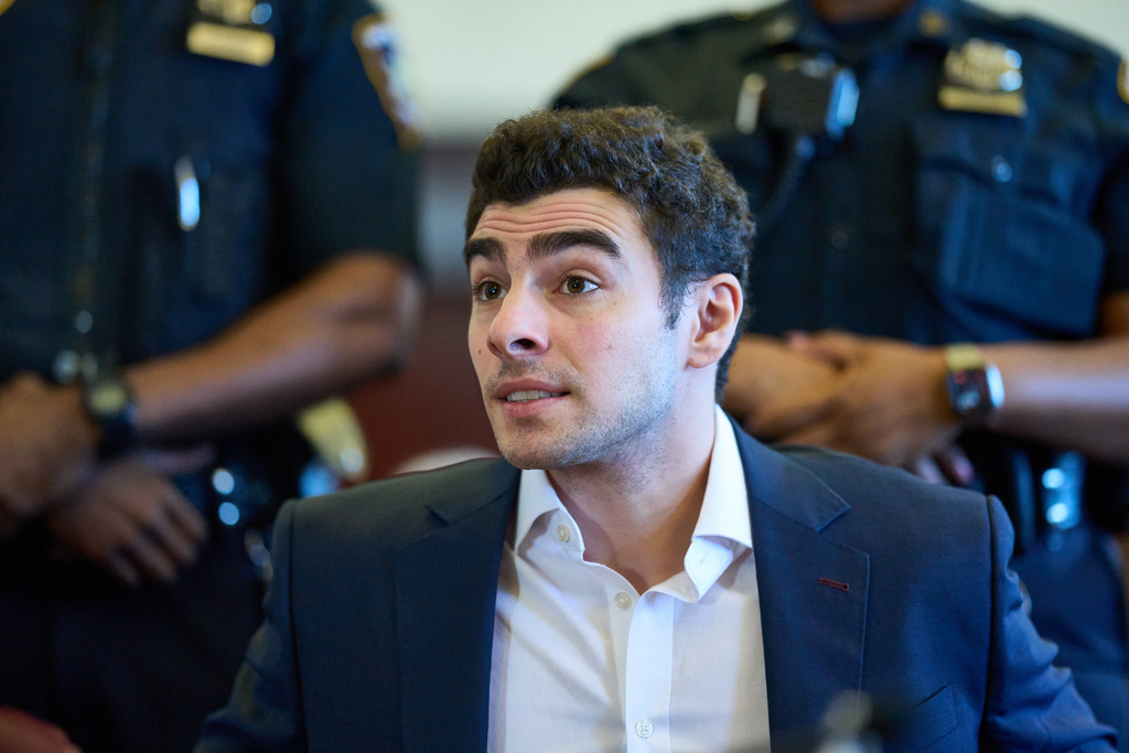 newsweek.com - Jenna Sundel - Luigi Mangione gets surprise court win