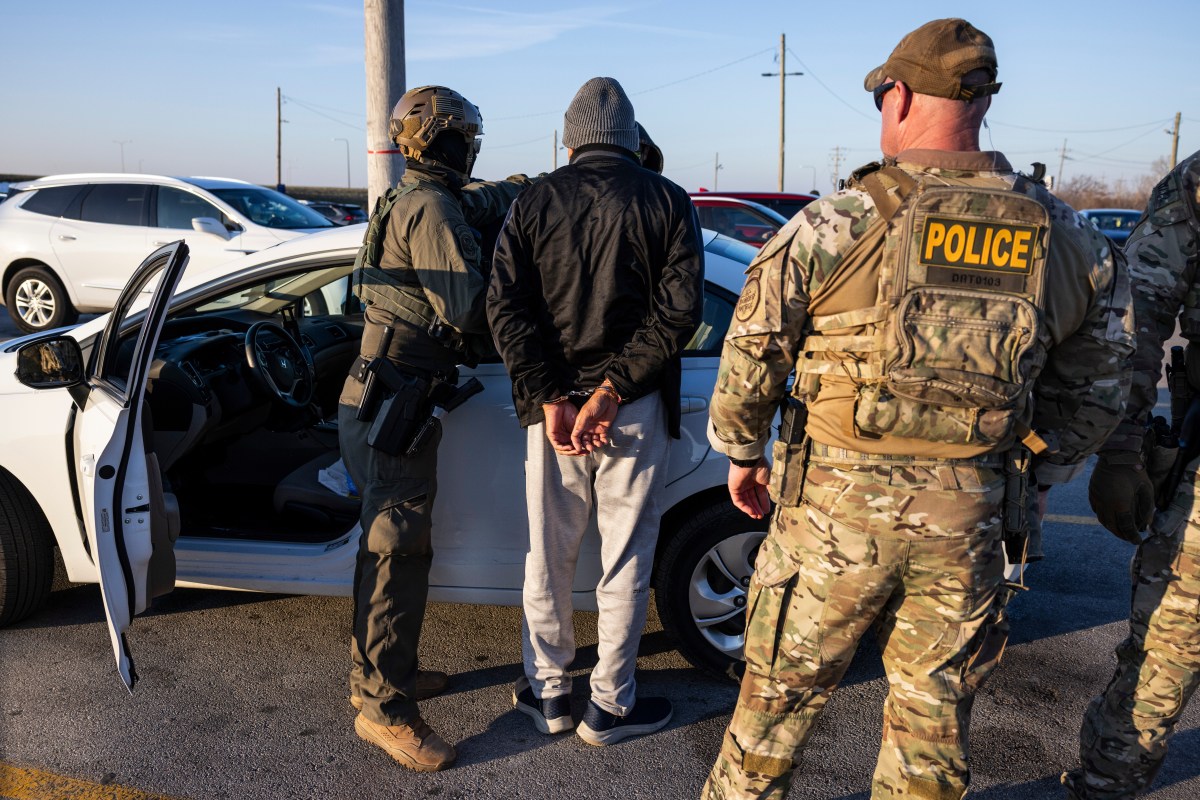 Chicago Mayor Signs & 039;ICE on Notice& 039; Executive Order: What to Know Chicago Mayor Signs & 039;ICE on Notice& 039; Executive Order: What to Know