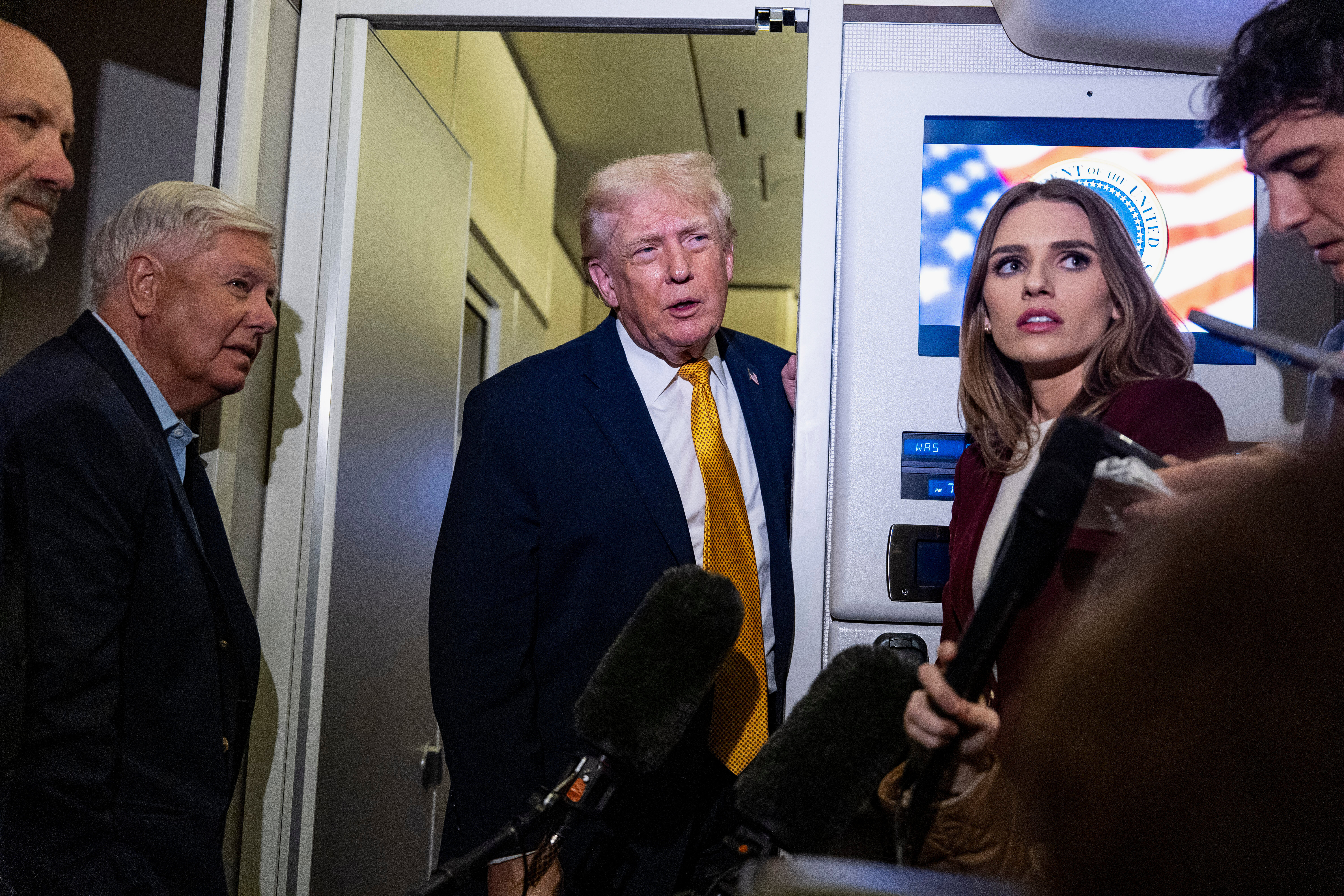 Trump Sends Warning To Colombia, Mexico After Venezuela Raid: Live Updates