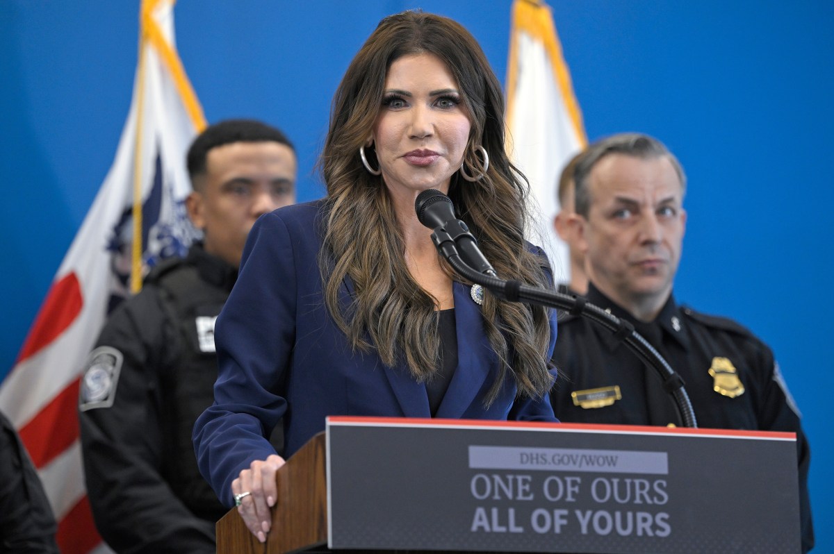 A administração Trump foi acusada de ecoar slogans nazistas.