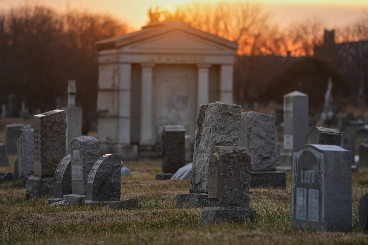 Grave Robbing Nightmare: Over 100 Human Skulls Discovered in Pennsylvania