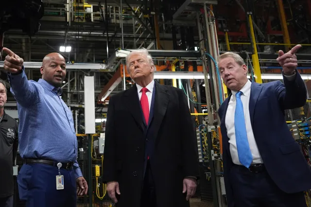 Video of Donald Trump Appearing to ‘Flip Off’ Ford Worker Takes Off Online