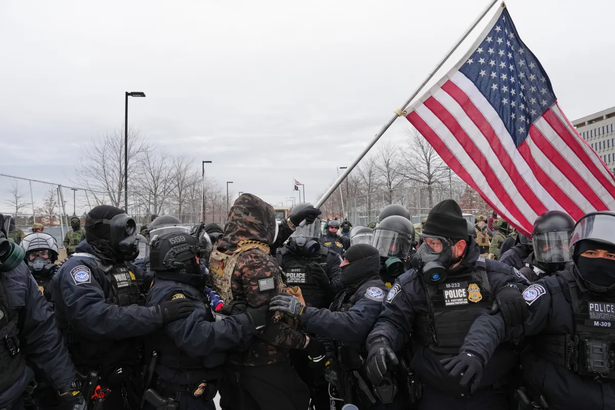 ICE operations can put cops at risk, union says - Newsweek