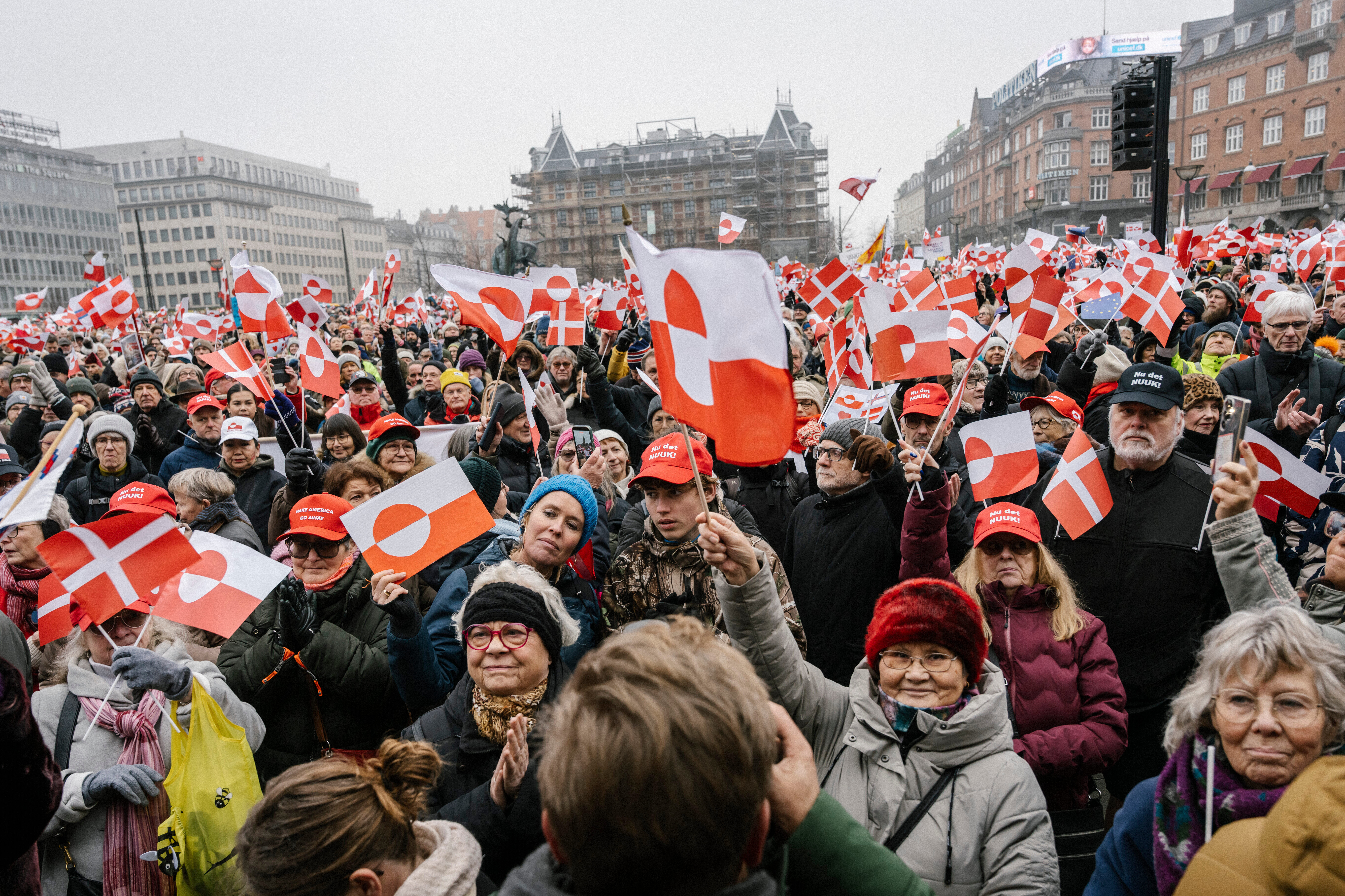 âHands Off Greenlandâ Thousands Voice Opposition To Trumpâs Stance On Greenland