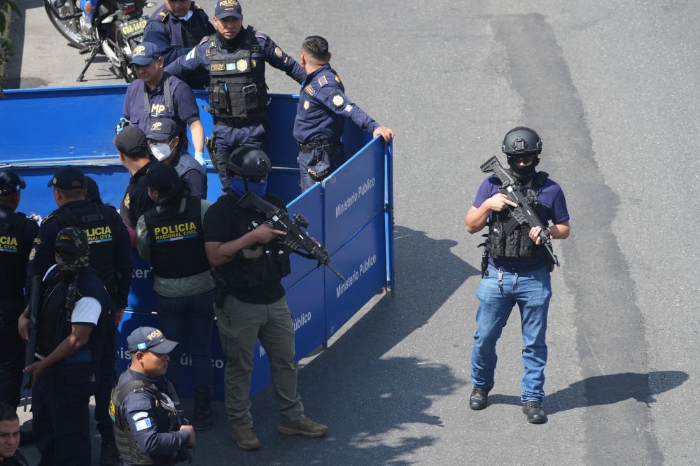 Guatemala Declares State of Siege After Gang Attacks Kill 7 Police ...