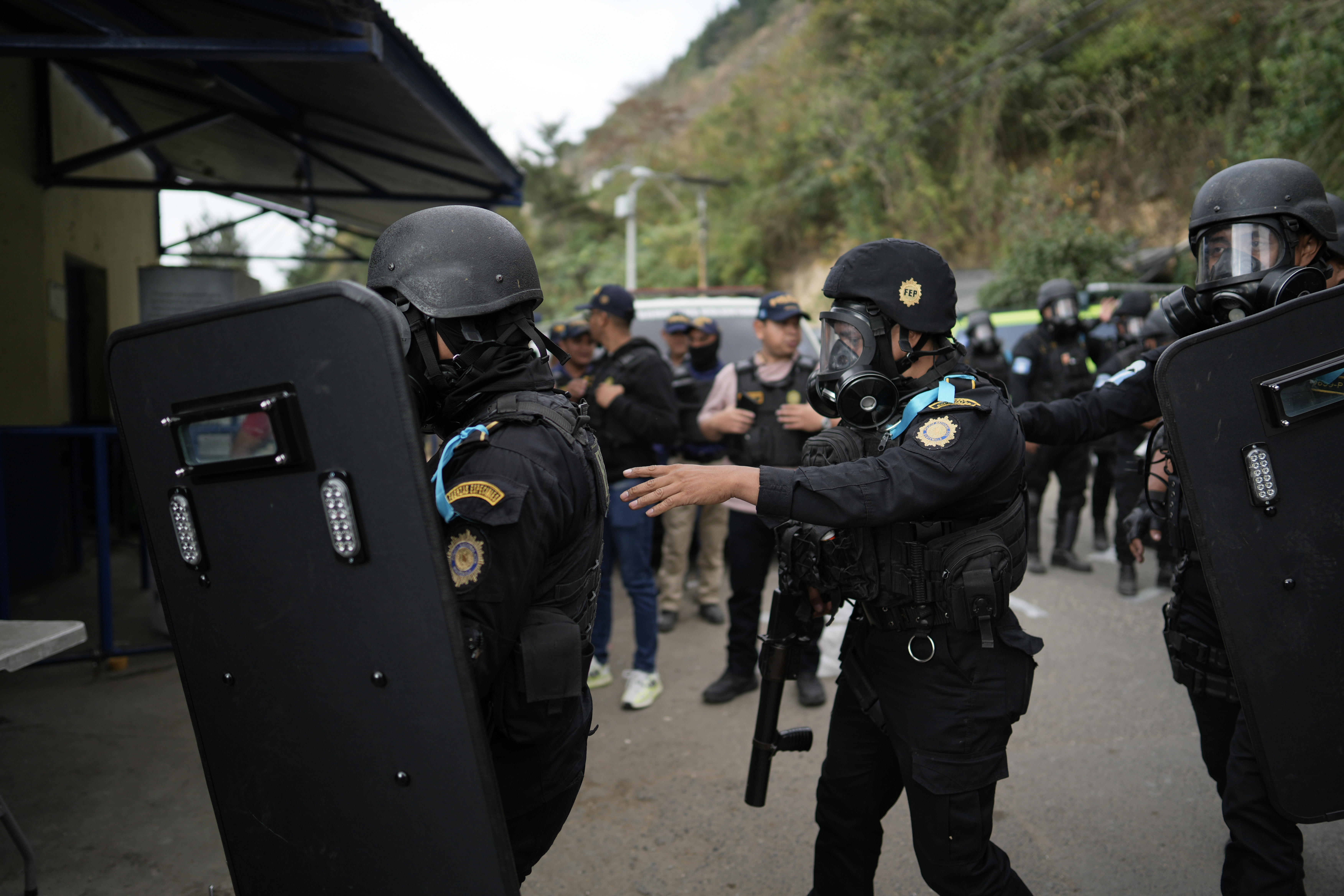 Guatemala Declares State of Siege After Gang Attacks Kill 7 Police Officers